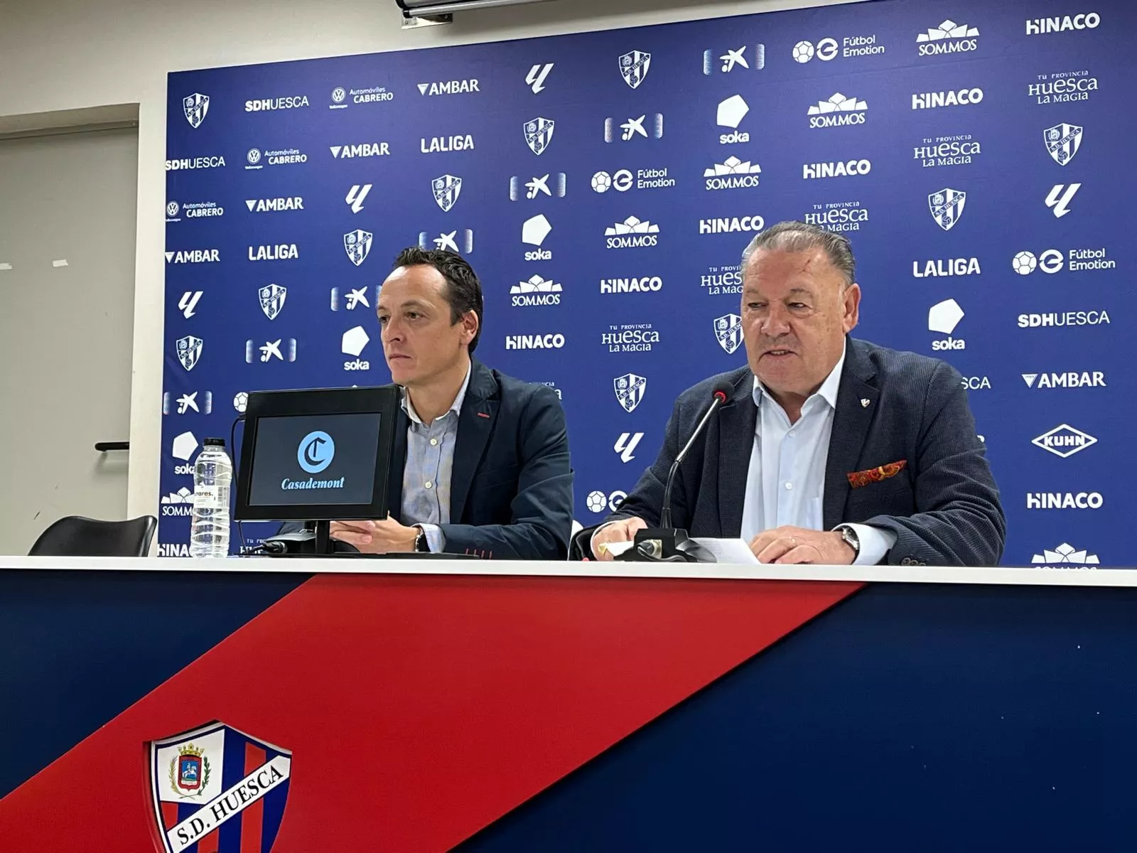 Joaquín Aineto y Agustín Lasaosa han anunciado los precios de las entradas para el derbi. Foto: Adri Mora