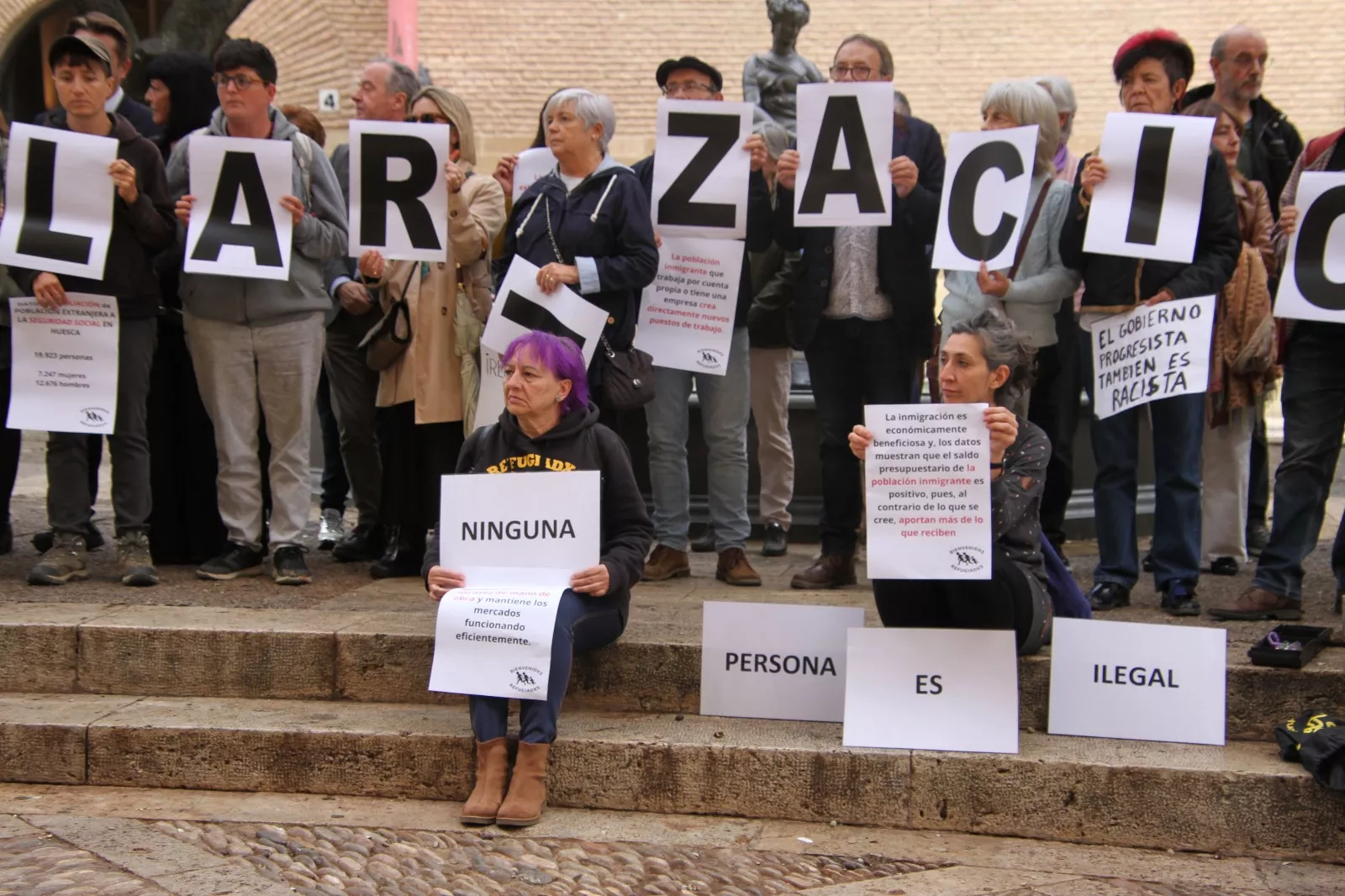 Concentración por la regularización de los inmigrantes en Huesca