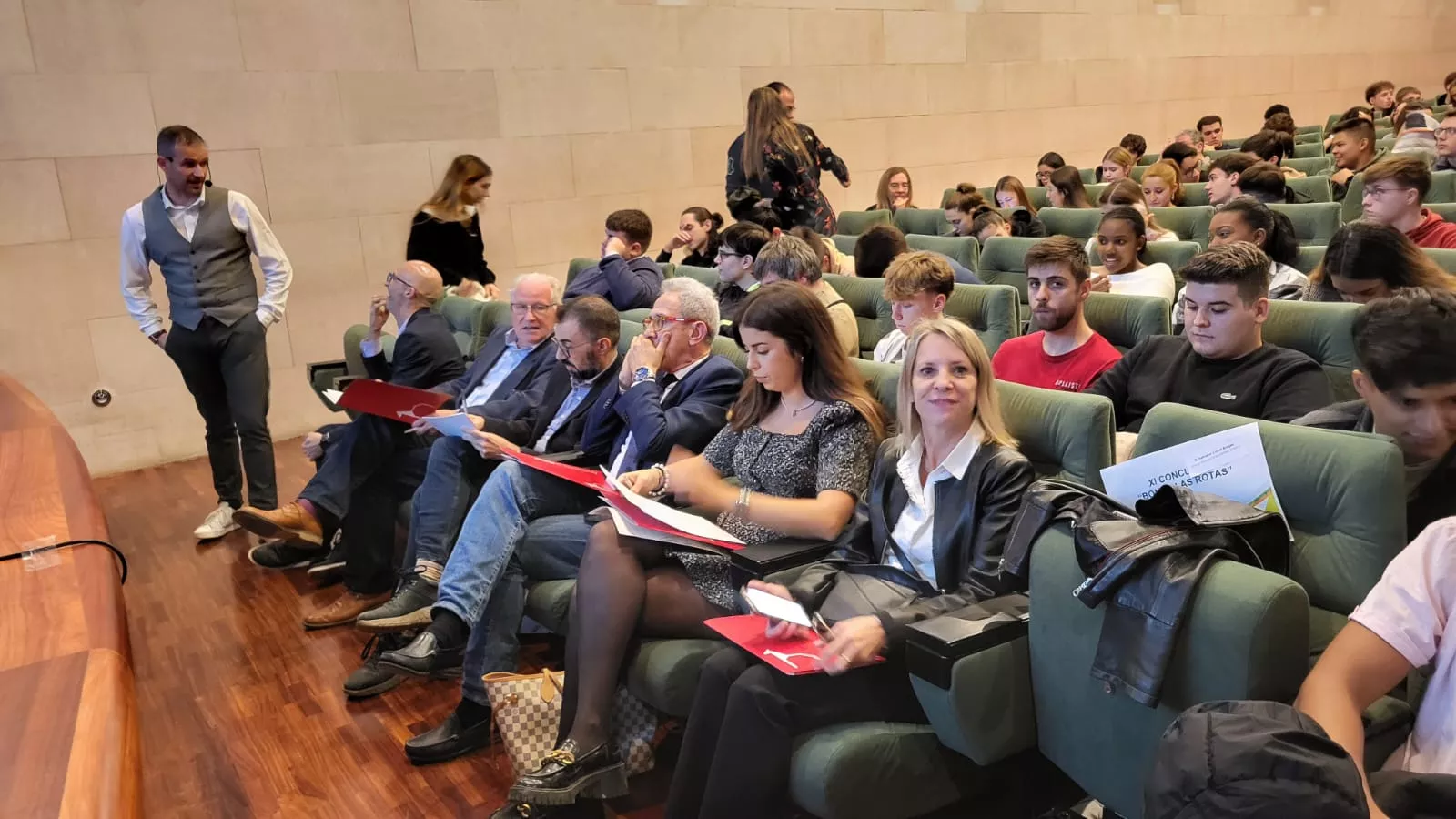 Disrockción y Bombillas Rotas en la DPH