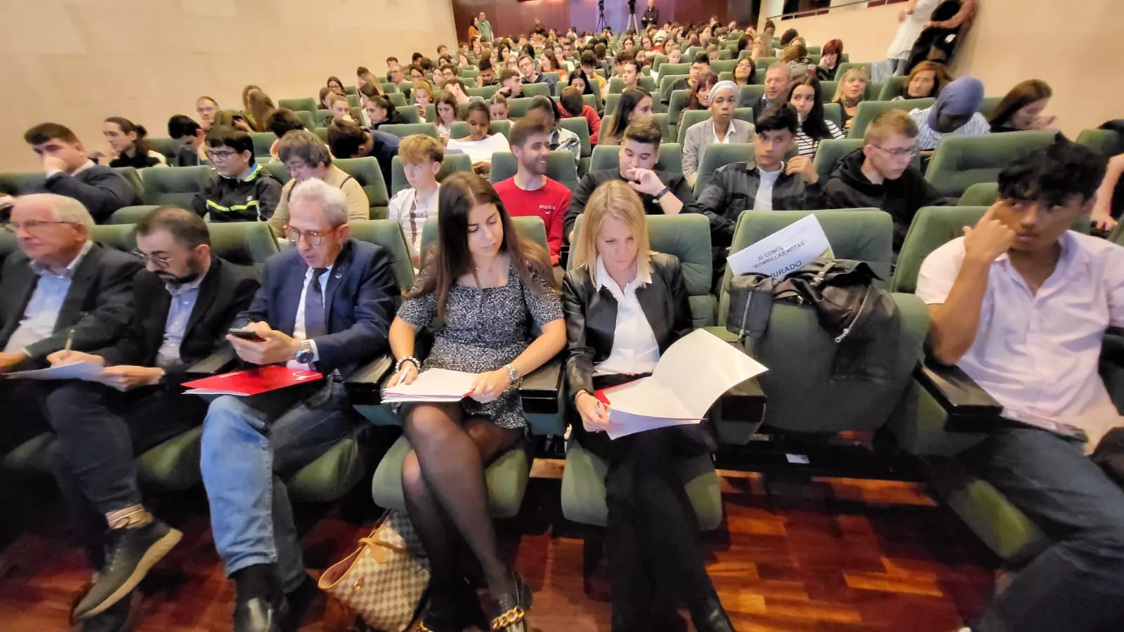 e1308c55 5166 4768 8adf c5a3bf52eb86