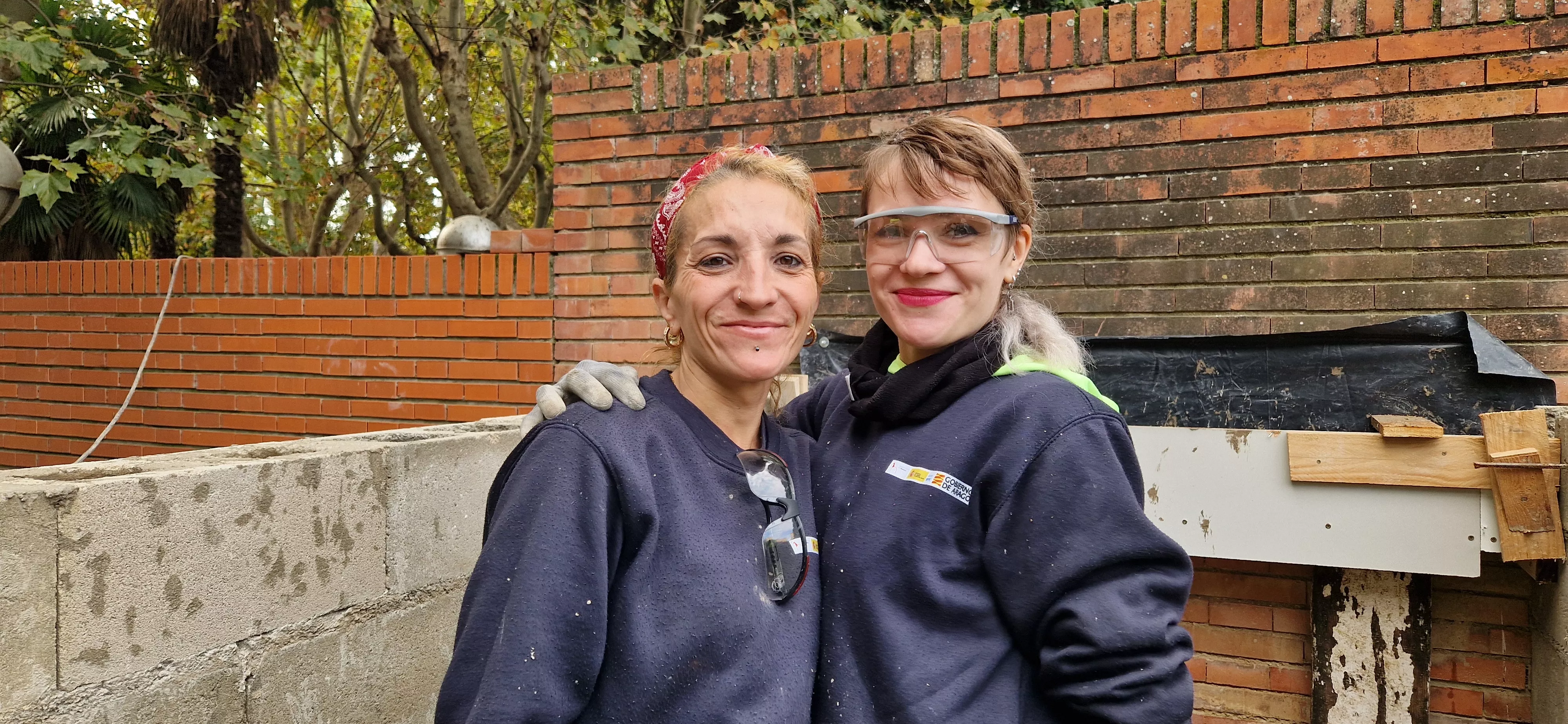 Visita de la consejera Claudia Pérez Forniés a la Escuela Taller del Parque Miguel Servet. Foto Myriam Martínez