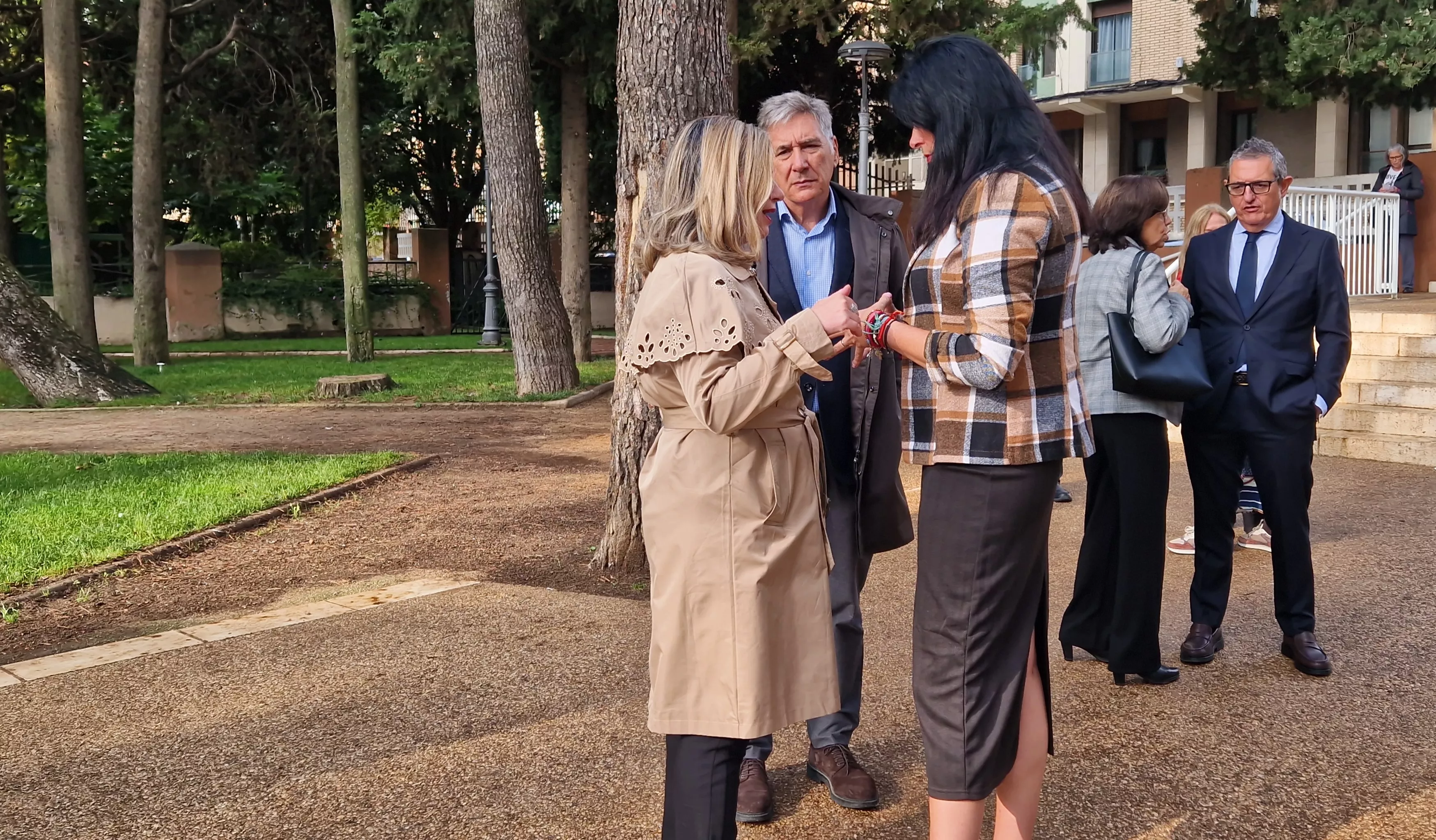 Visita de la consejera Claudia Pérez Forniés a la Escuela Taller del Parque Miguel Servet. Foto Myriam Martínez
