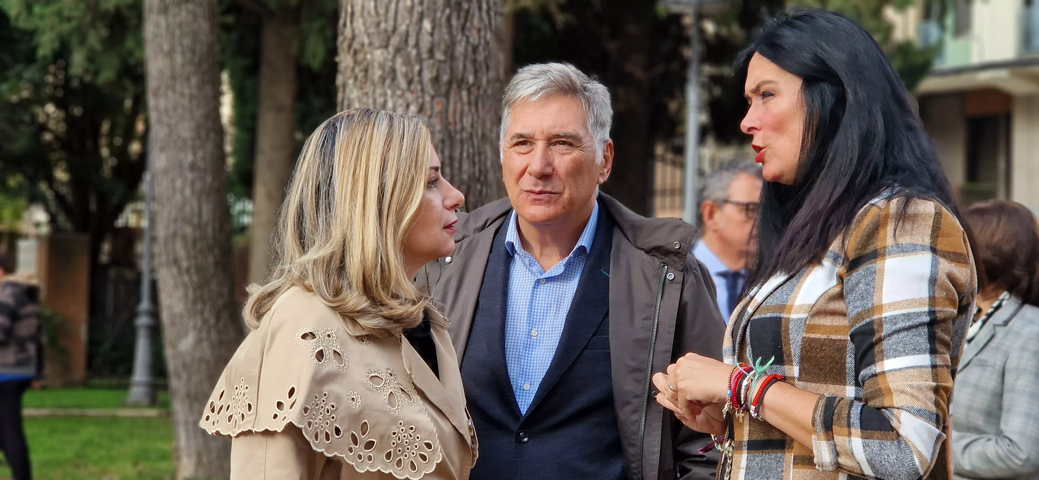 Visita de la consejera Claudia Pérez Forniés a la Escuela Taller del Parque Miguel Servet. Foto Myriam Martínez