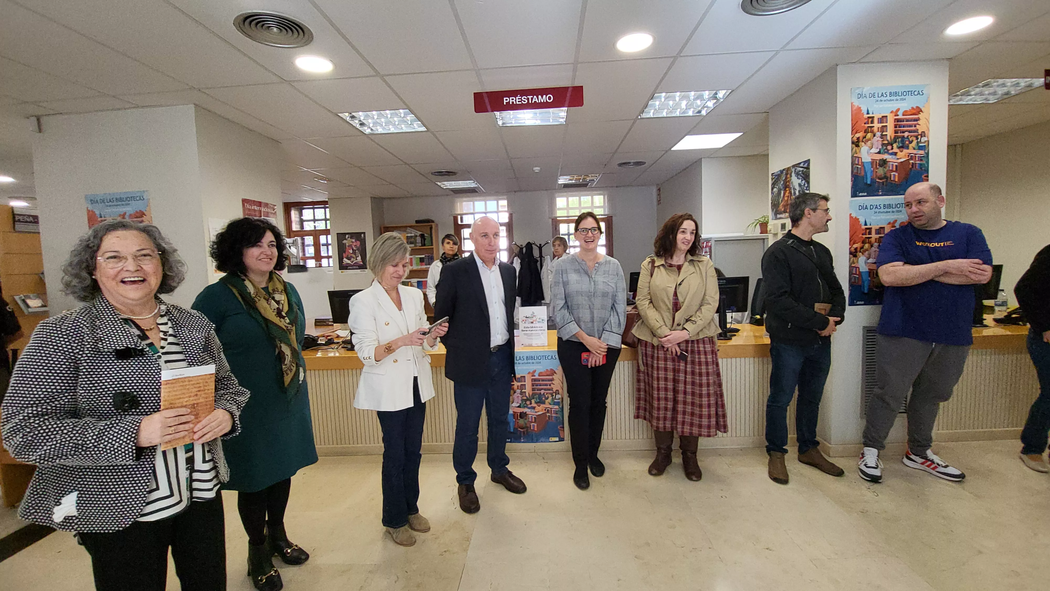 Inauguración de la exposición "El hechizo de los libros restaurados" en la Biblioteca Pública de Huesca. Foto Mercedes Manterola