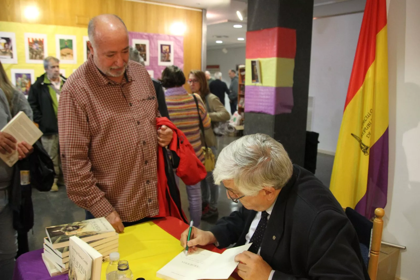 Presentación del libro "Desideria" de Domingo j. Buesa en el CRMAHU. Foto Carlos Neofato