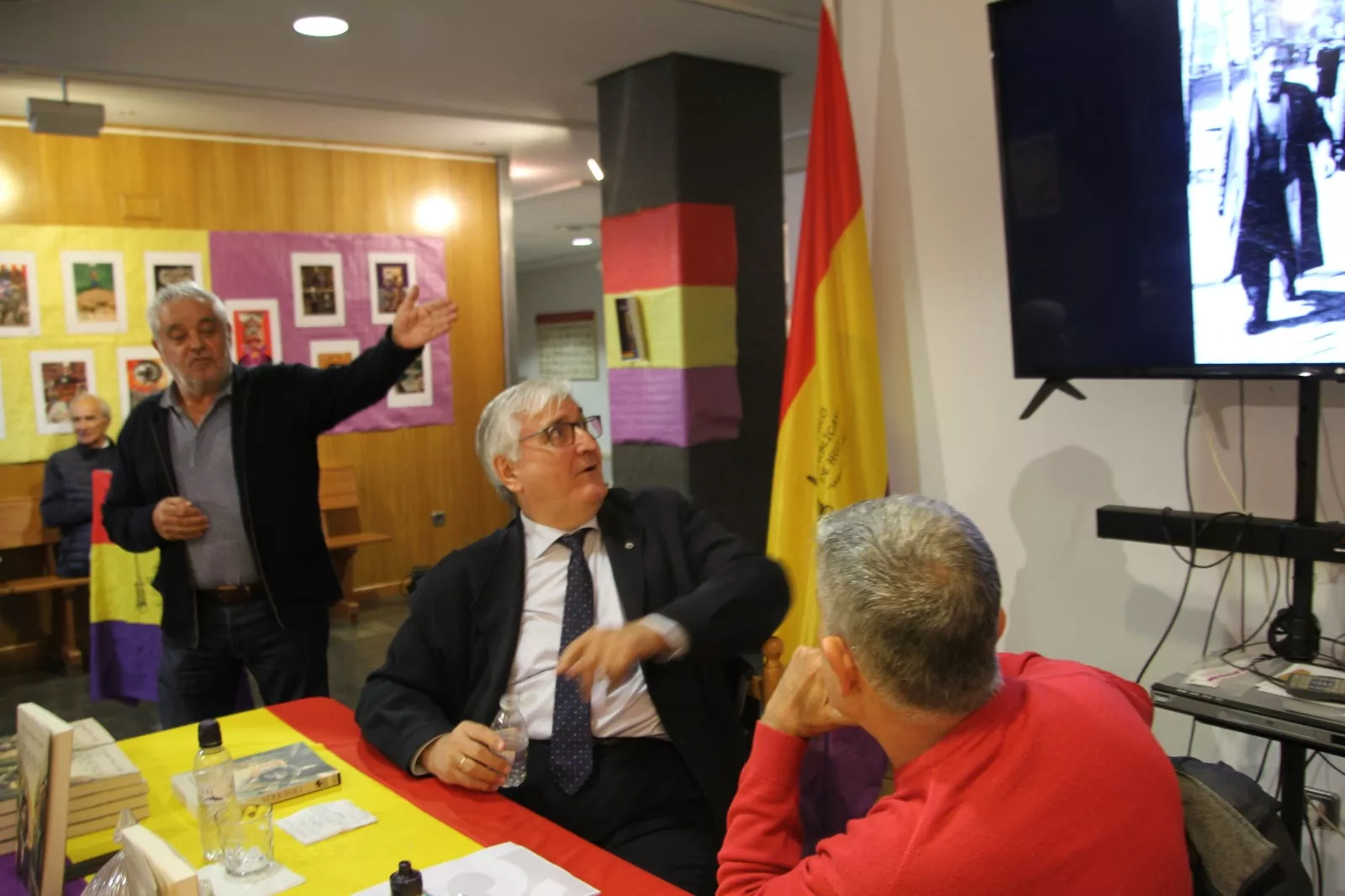 Presentación del libro "Desideria" de Domingo j. Buesa en el CRMAHU. Foto Carlos Neofato