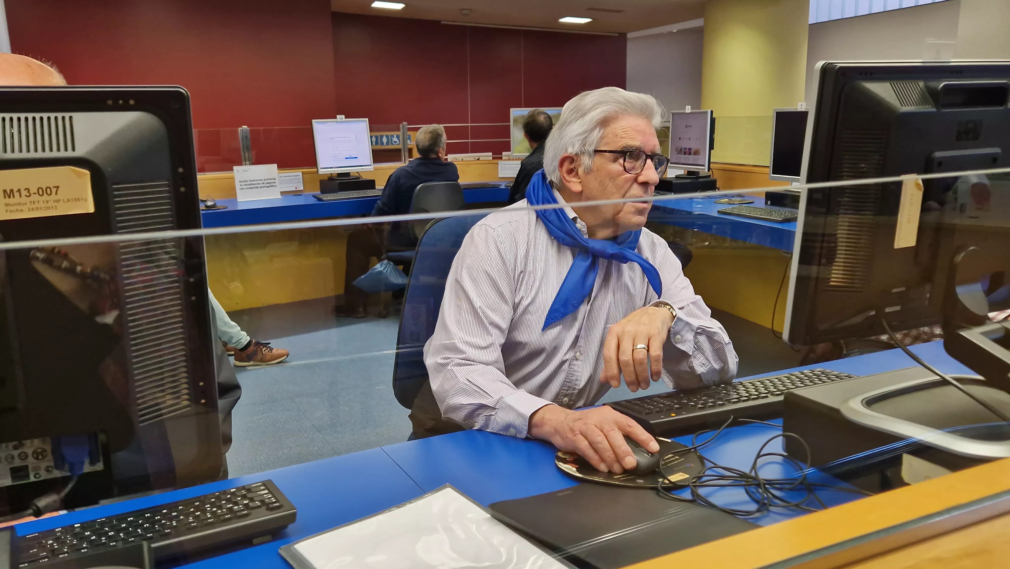 Los integrantes del Coro de la Universidad Ciudadana antes de dar comienzo a la flashmob. Foto Myriam Martínez