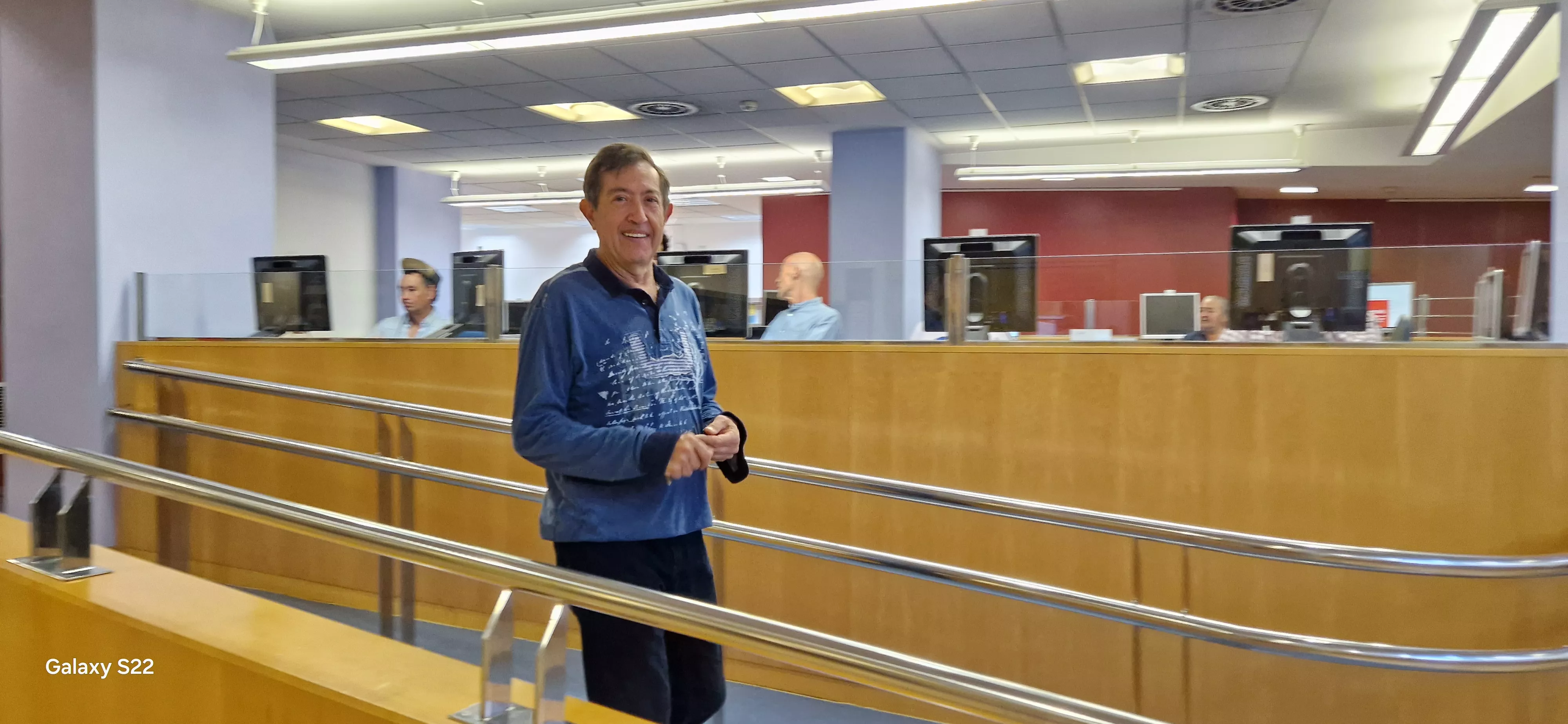 Los integrantes del Coro de la Universidad Ciudadana antes de dar comienzo a la flashmob. Foto Myriam Martínez