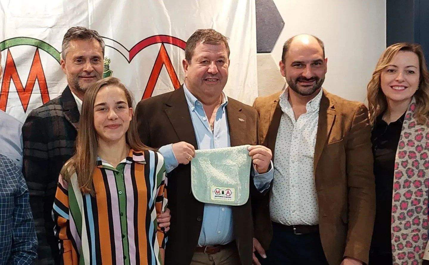 Ballesteros, Cabestre, Masgrau, Torres y Abad en la Cena de la Montaña.