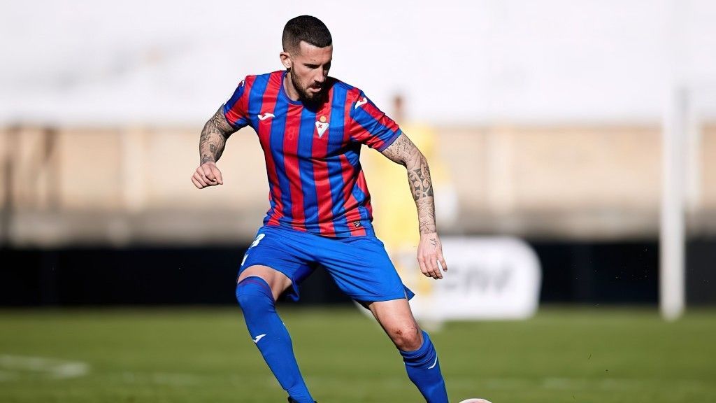 Óscar Sielva, nuevo centrocampista del Huesca