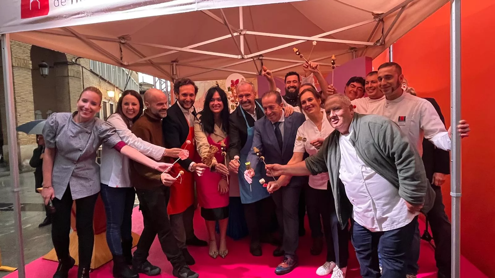 Inauguración de la primera edición de la Feria del Dulce en Huesca. Foto Mercedes Manterola