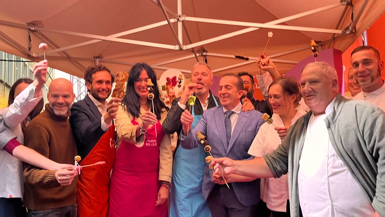 Inauguración de la primera edición de la Feria del Dulce en Huesca. Foto Mercedes Manterola