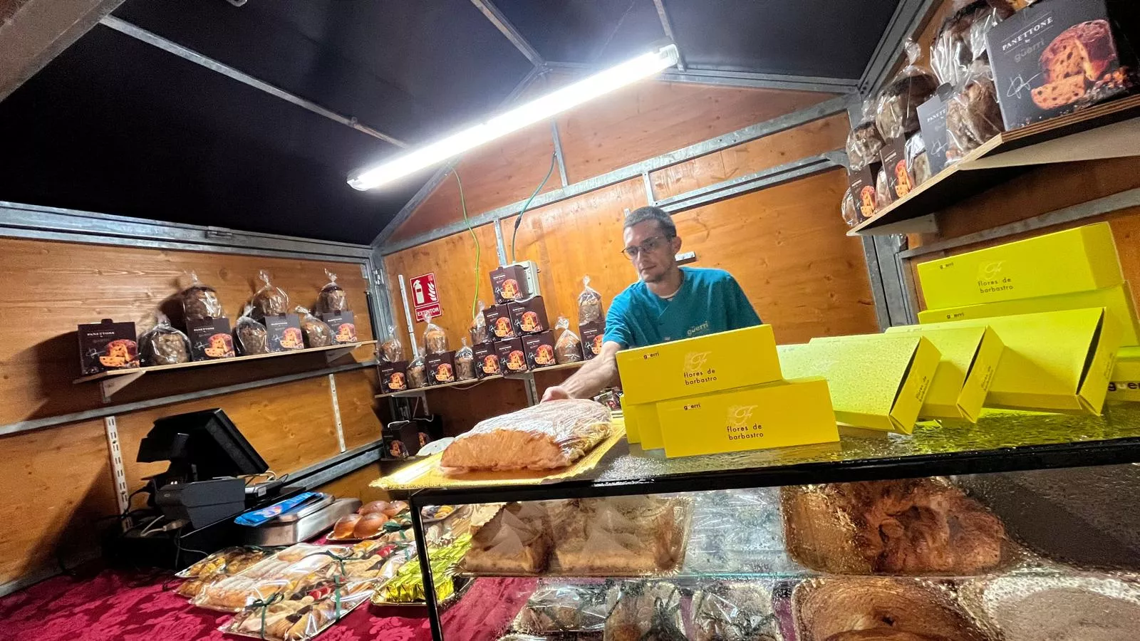 Inauguración de la primera edición de la Feria del Dulce en Huesca. Foto Mercedes Manterola