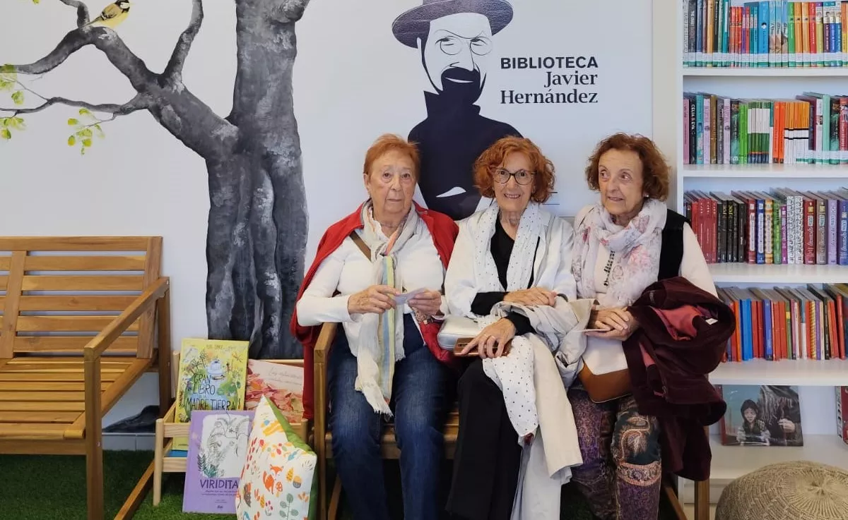 Juana, Pilar y M. José Ferrer.