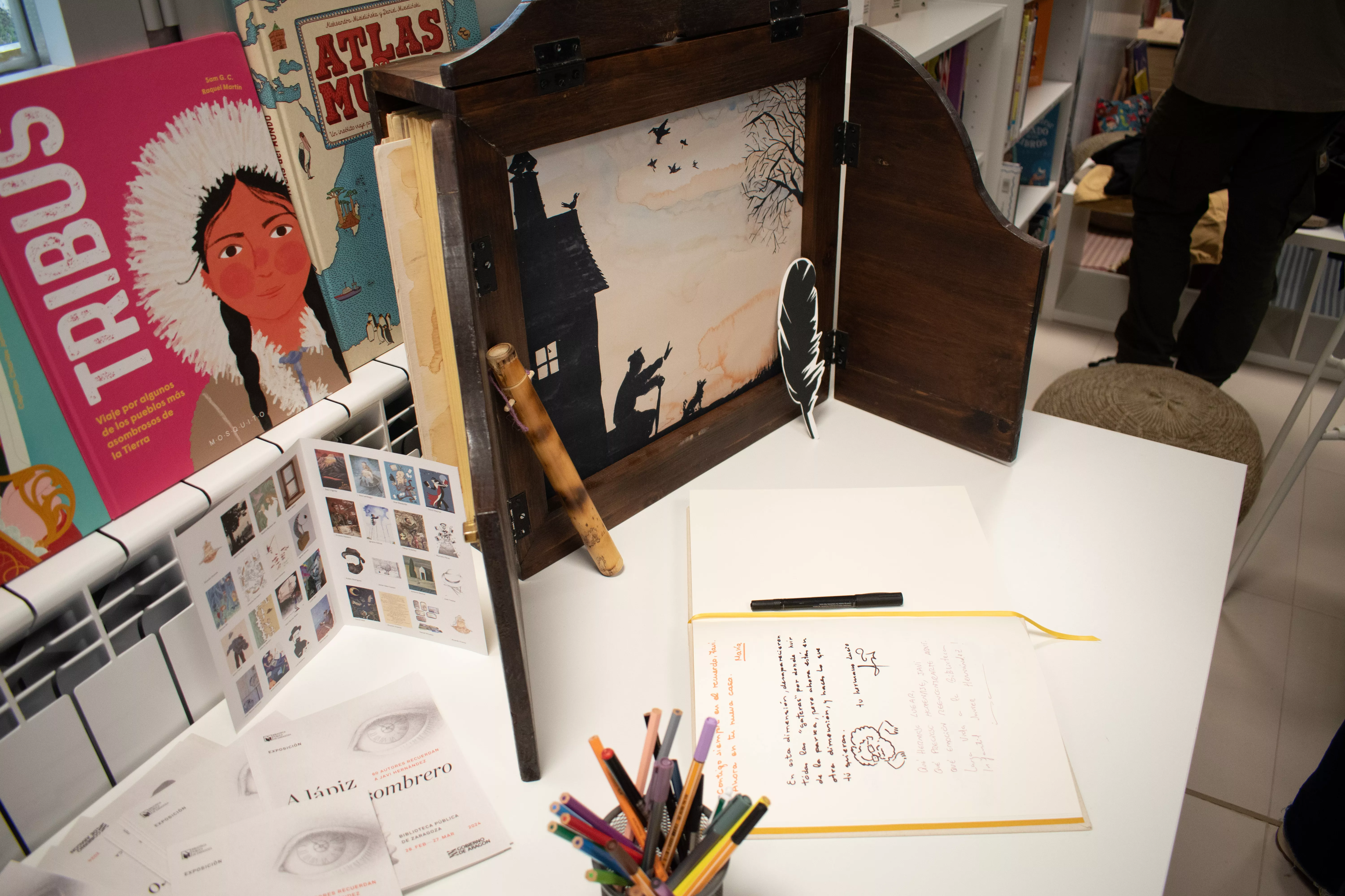 Inauguración de la Biblioteca Javier Hernández.