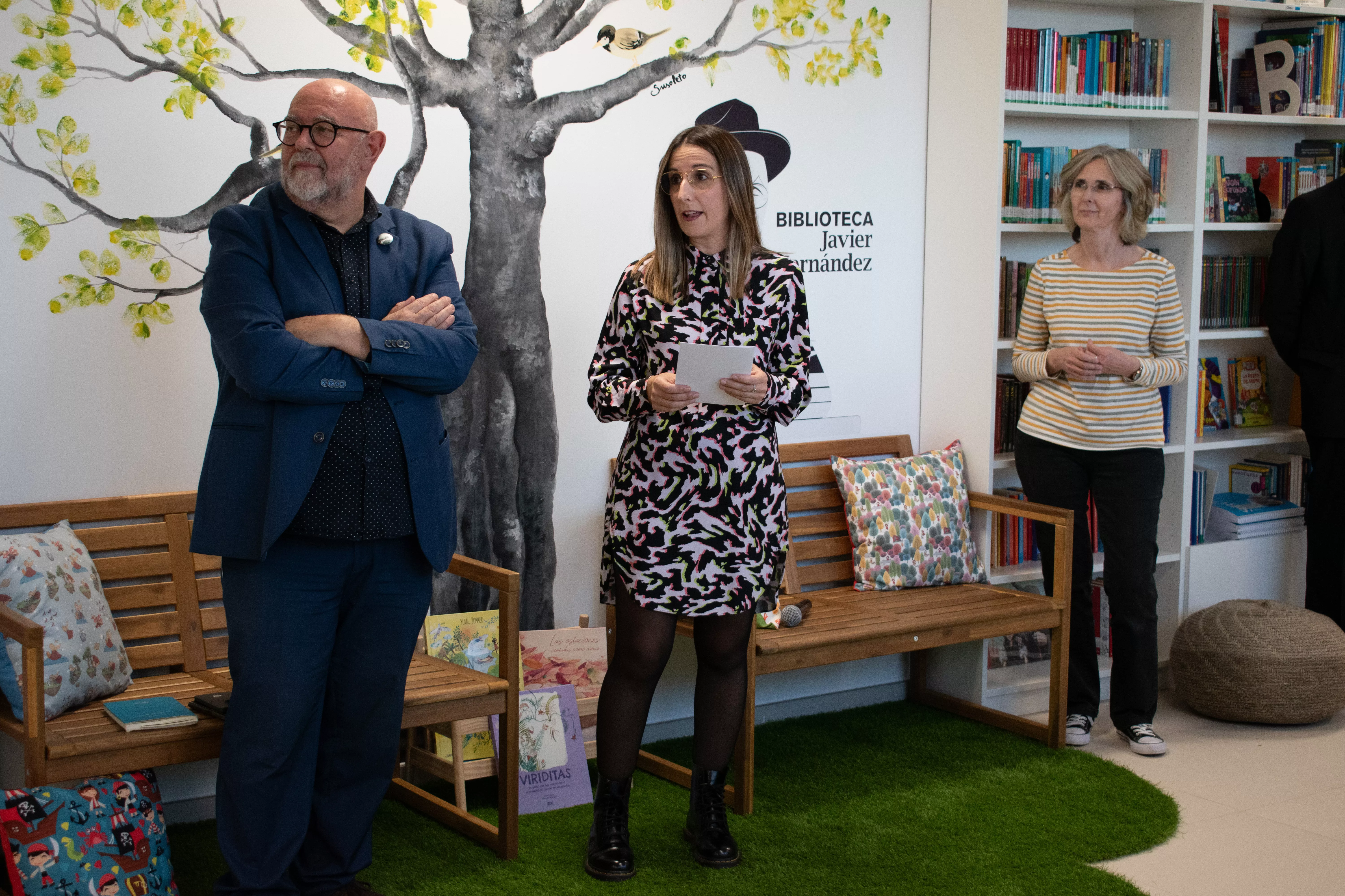 Inauguración de la Biblioteca Javier Hernández.
