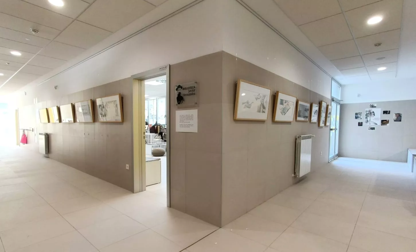 Biblioteca Javier Hernández 