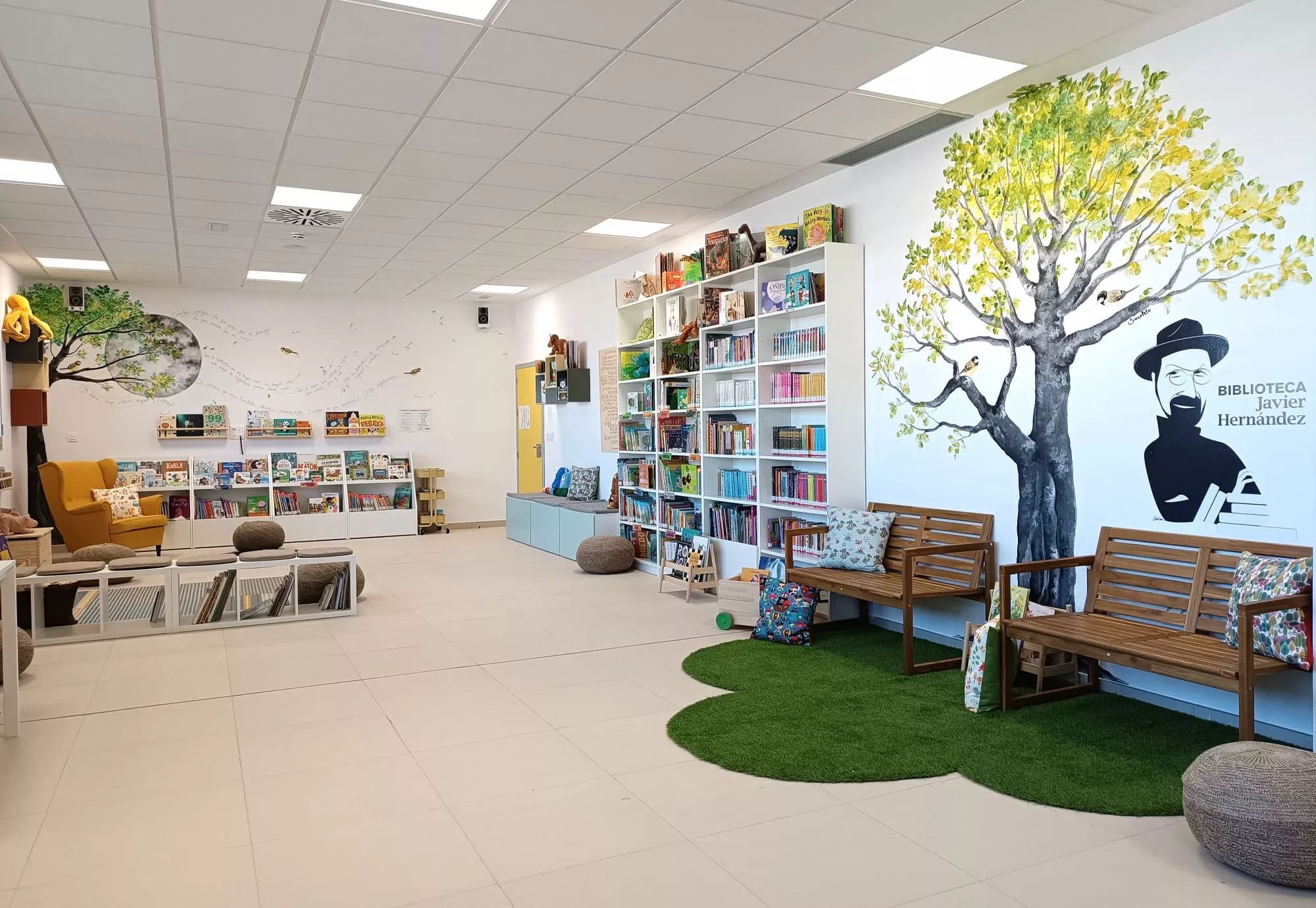 Biblioteca Javier Hernández 