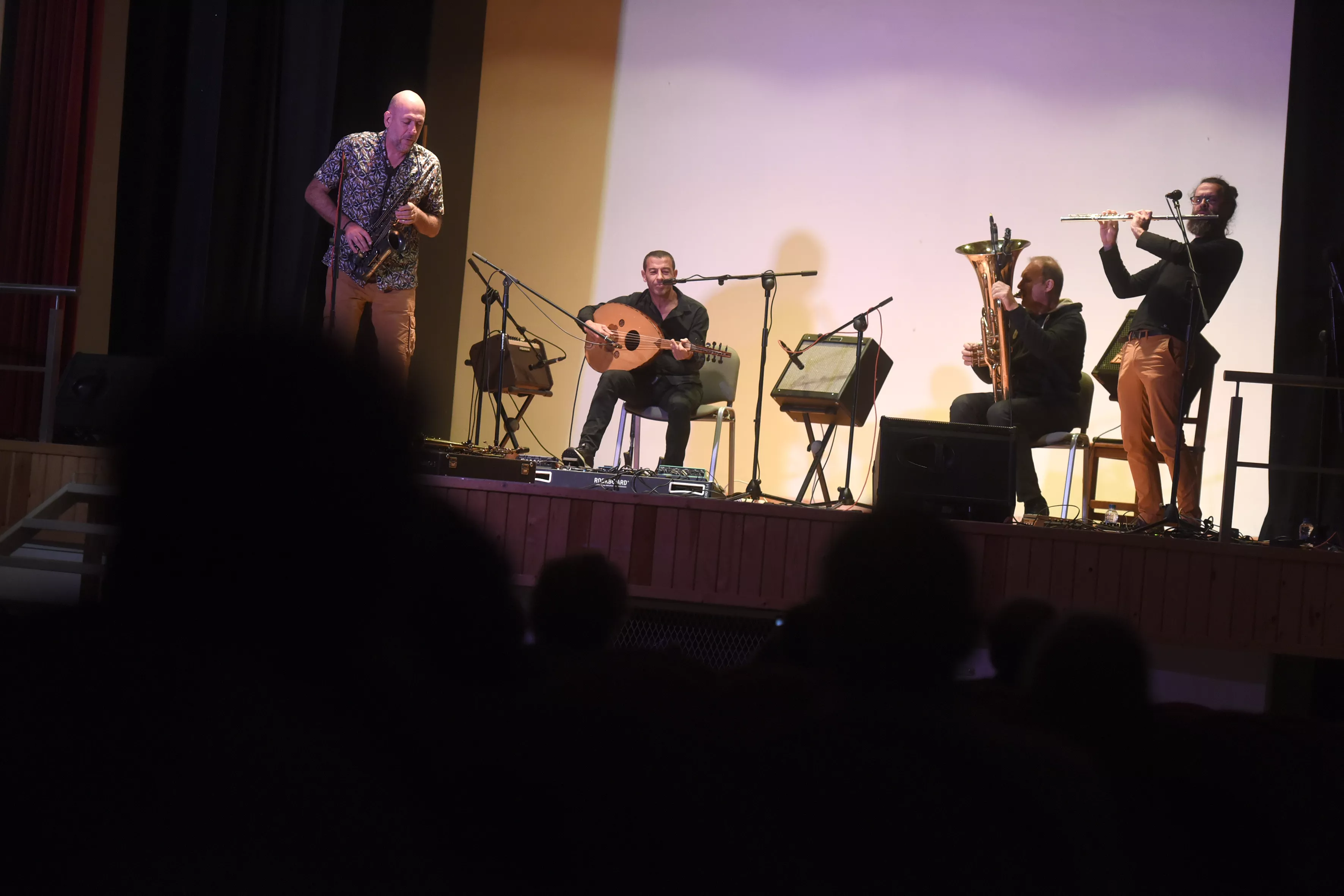 Inicio del festival Extrarradios en Almudévar. Foto Javier Blasco 