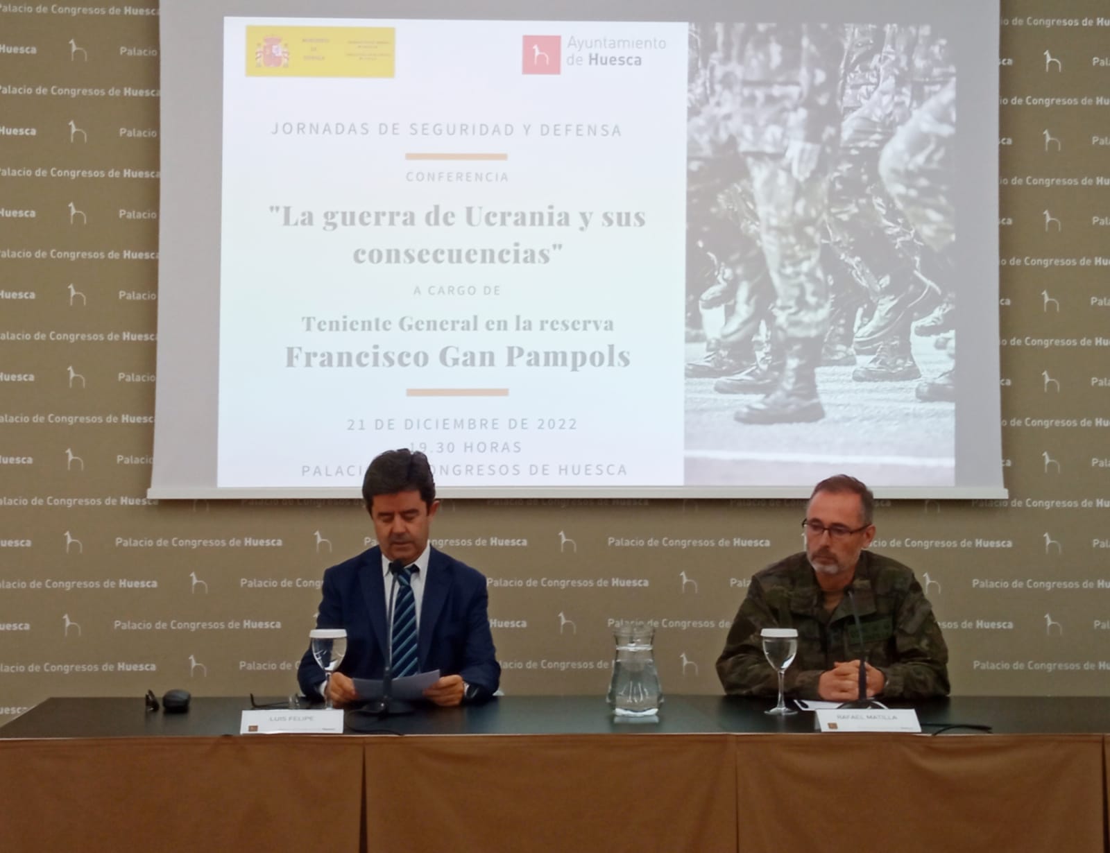 Luis Felipe y Rafael Matilla presentan las Jornadas de Seguridad y Defensa de Huesca