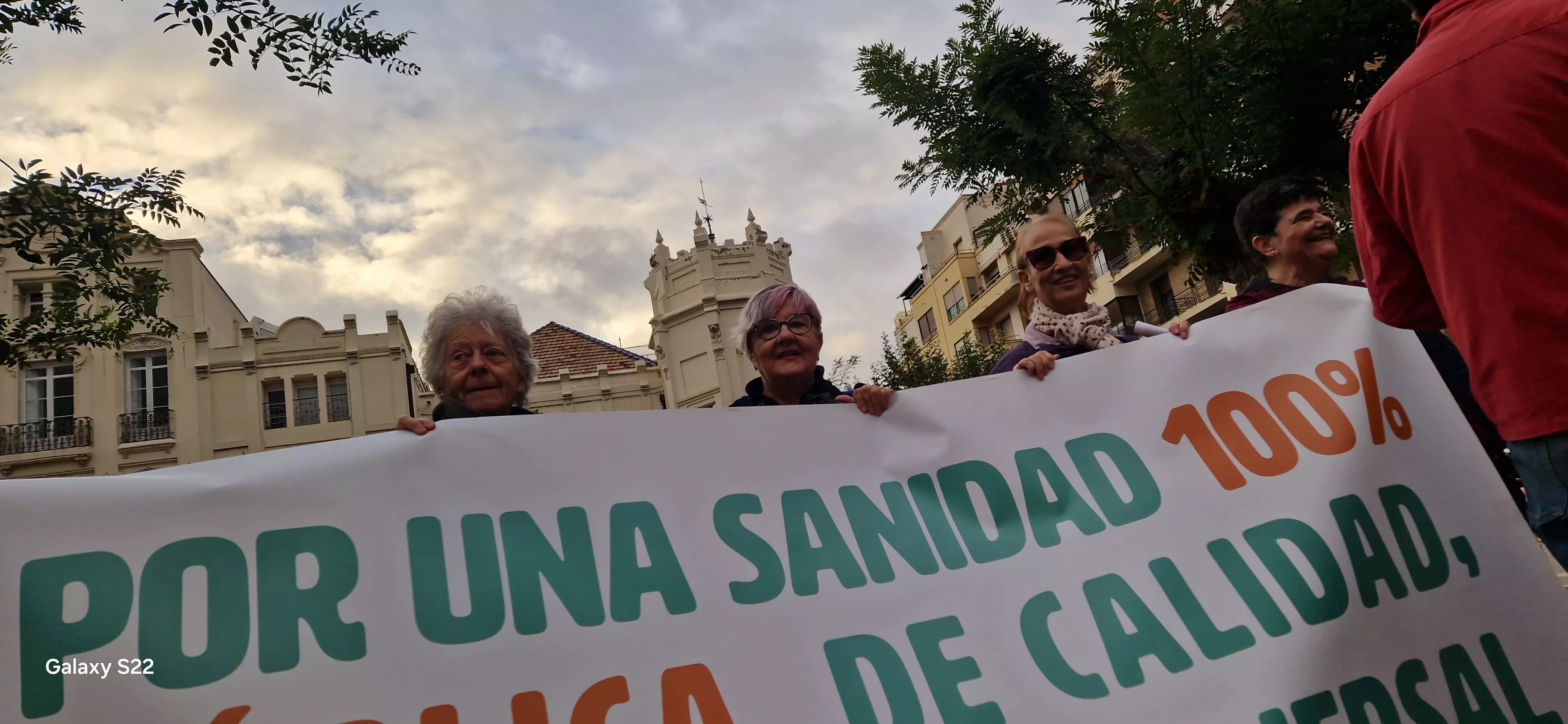  Concentración en Huesca en defensa de la sanidad pública. Foto Myriam Martínez 