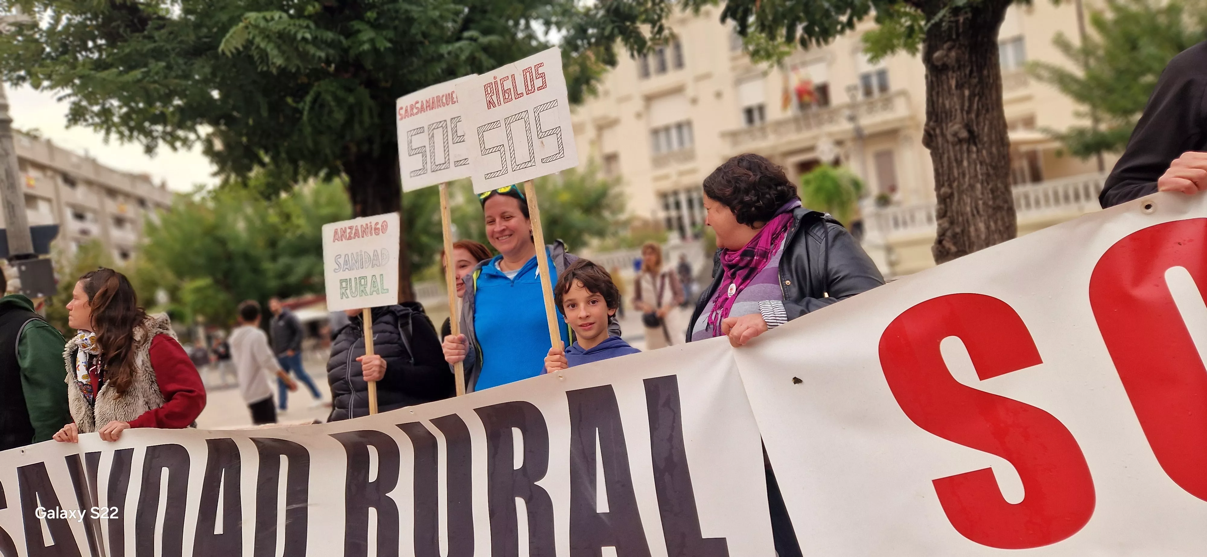  Concentración en Huesca en defensa de la sanidad pública. Foto Myriam Martínez 