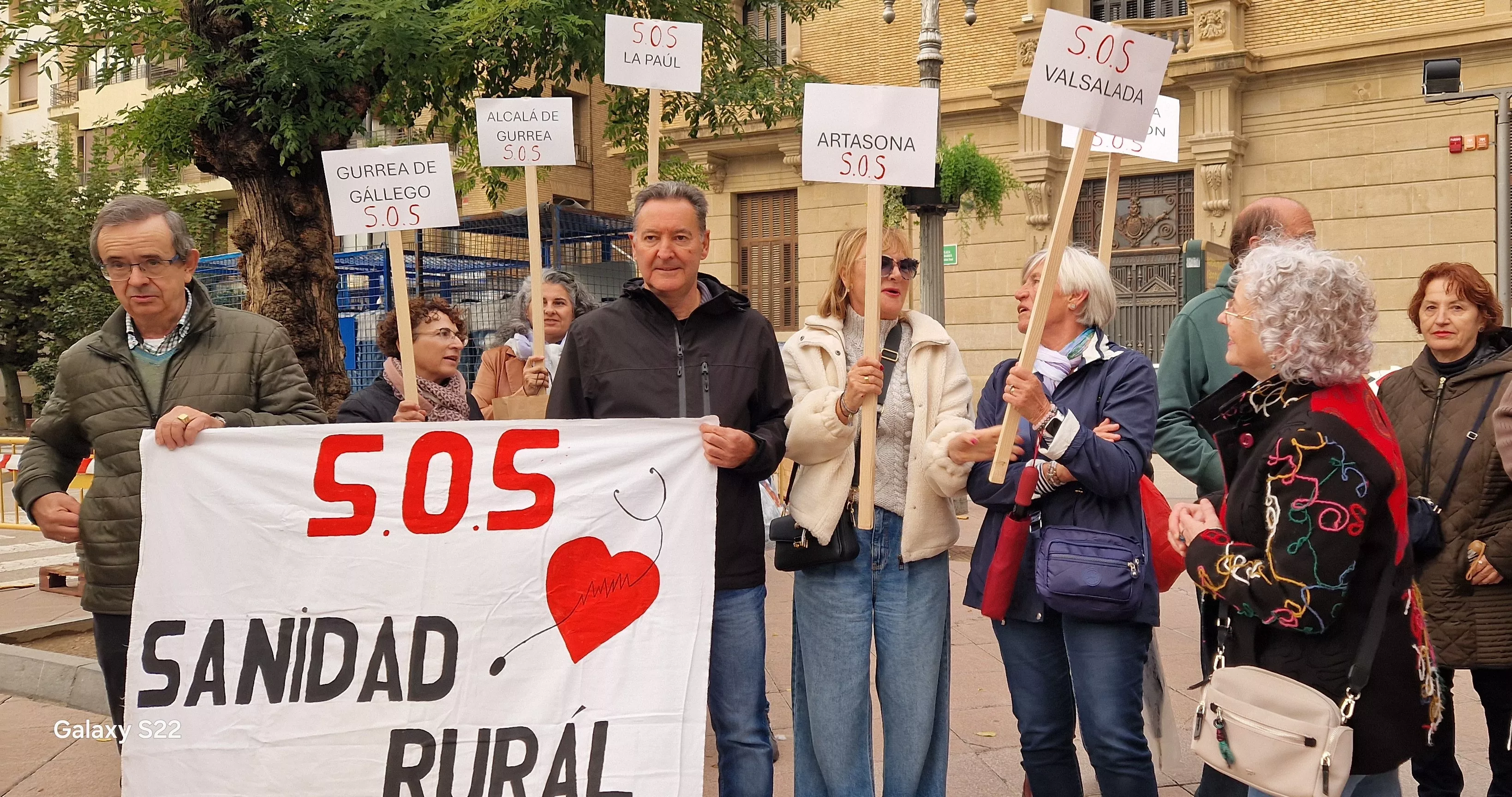  Concentración en Huesca en defensa de la sanidad pública. Foto Myriam Martínez 