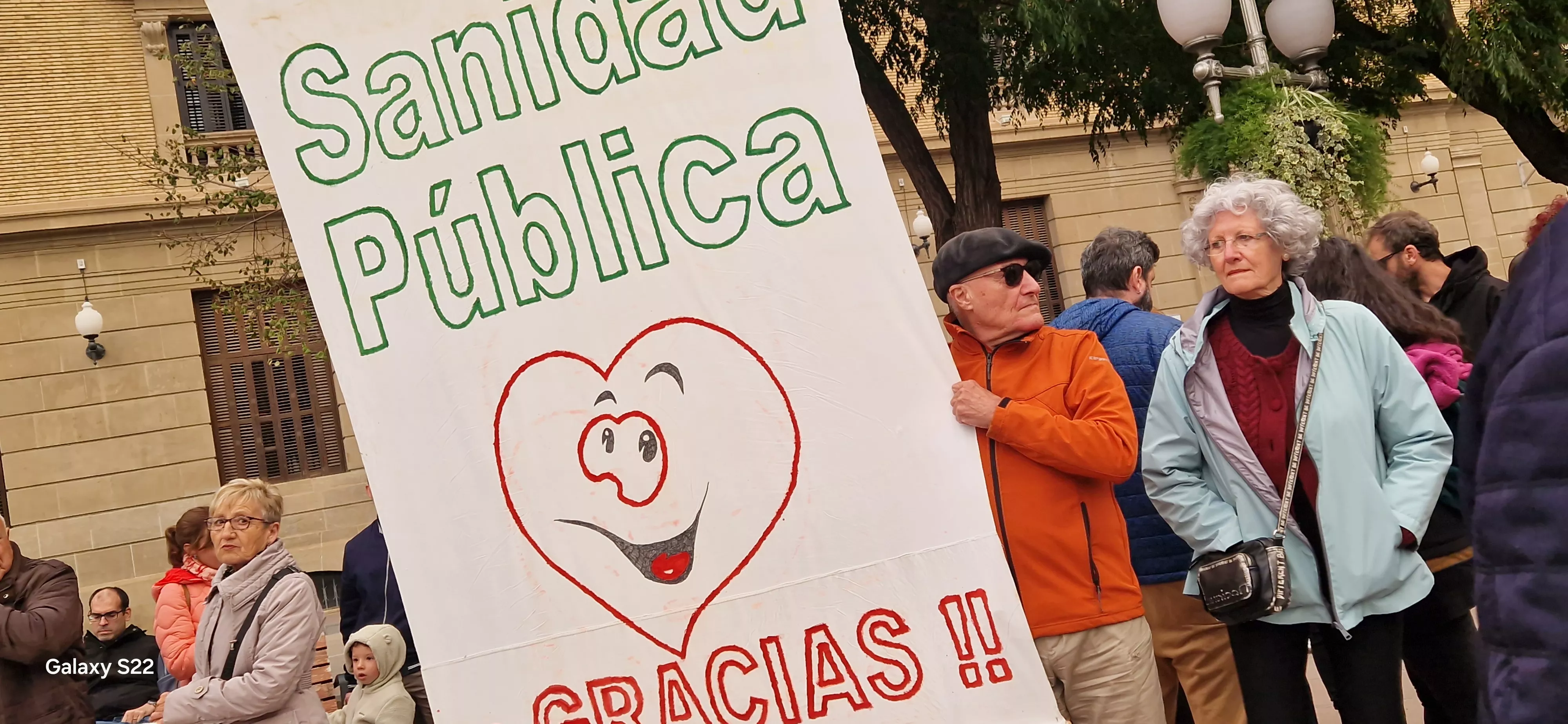  Concentración en Huesca en defensa de la sanidad pública. Foto Myriam Martínez 