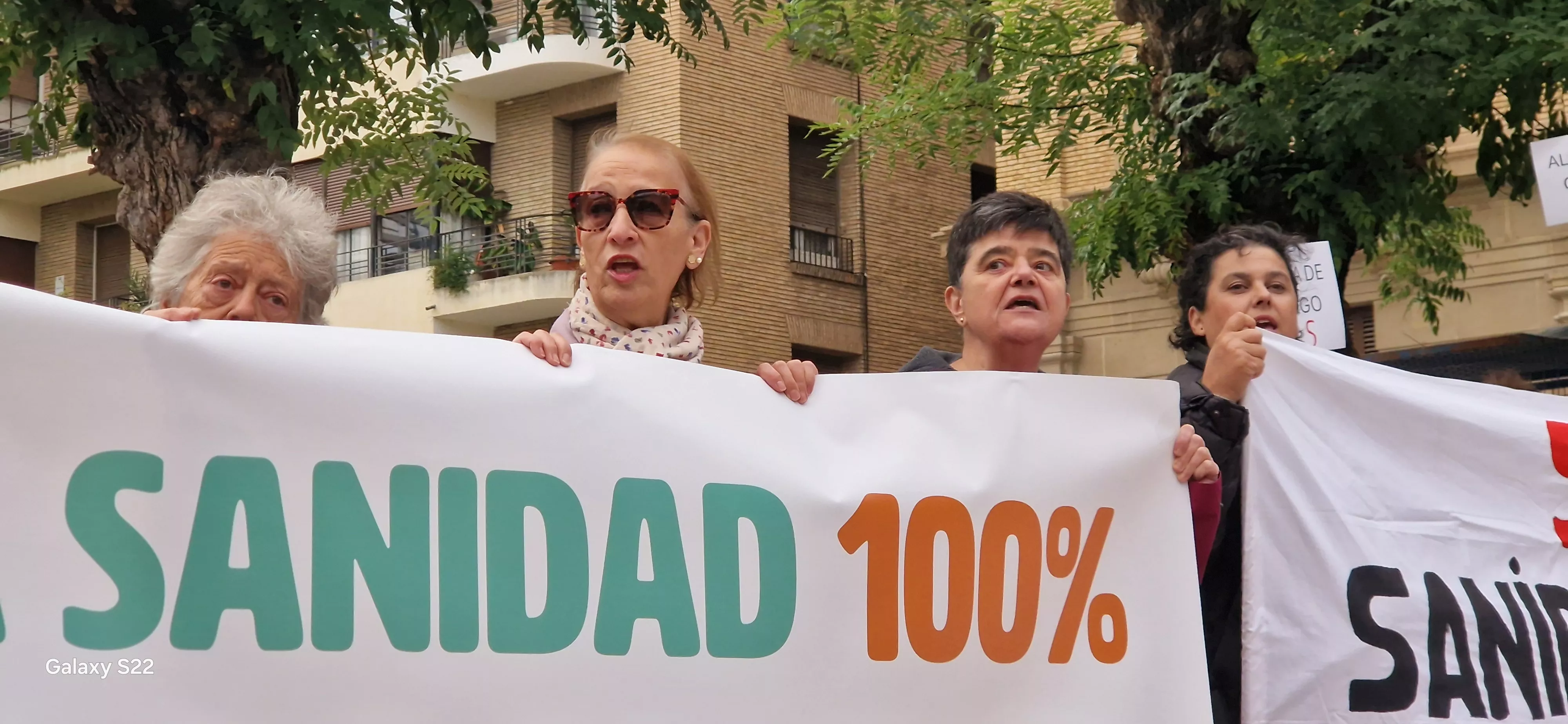  Concentración en Huesca en defensa de la sanidad pública. Foto Myriam Martínez 