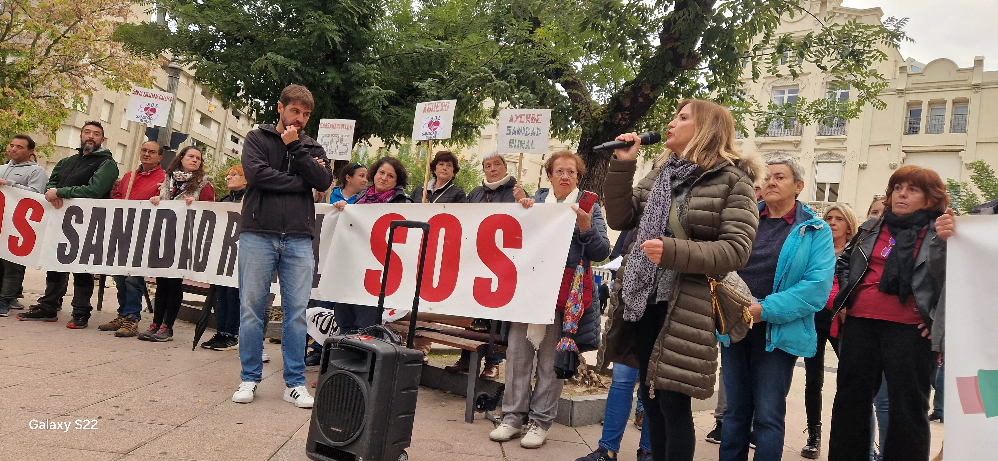  Concentración en Huesca en defensa de la sanidad pública. Foto Myriam Martínez 