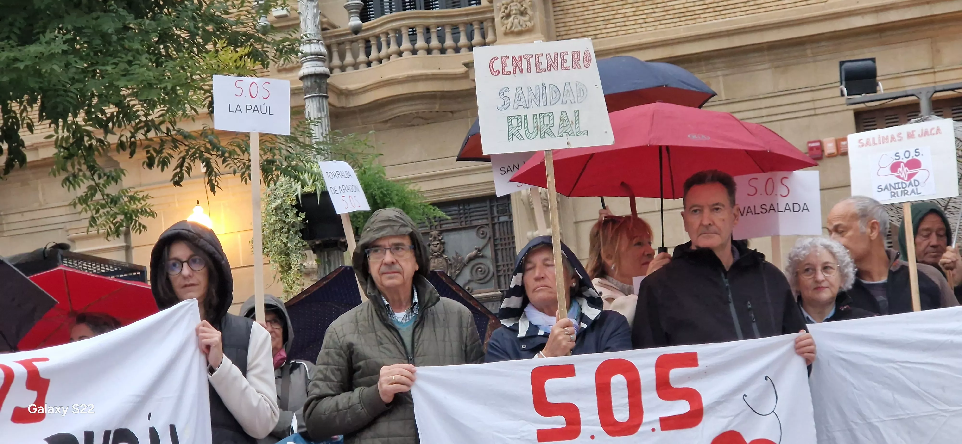  Concentración en Huesca en defensa de la sanidad pública. Foto Myriam Martínez 