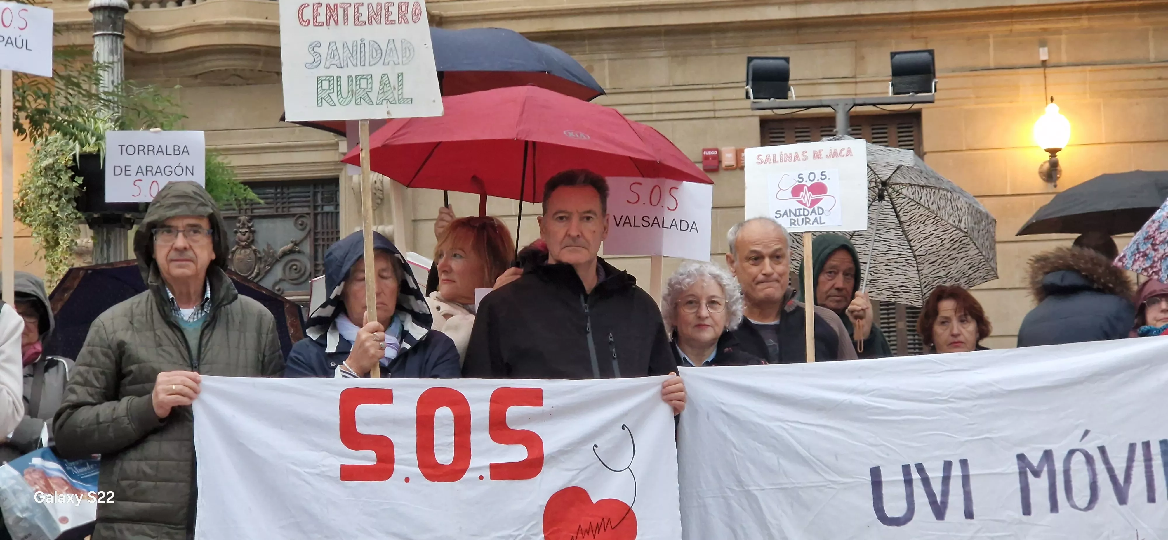  Concentración en Huesca en defensa de la sanidad pública. Foto Myriam Martínez 