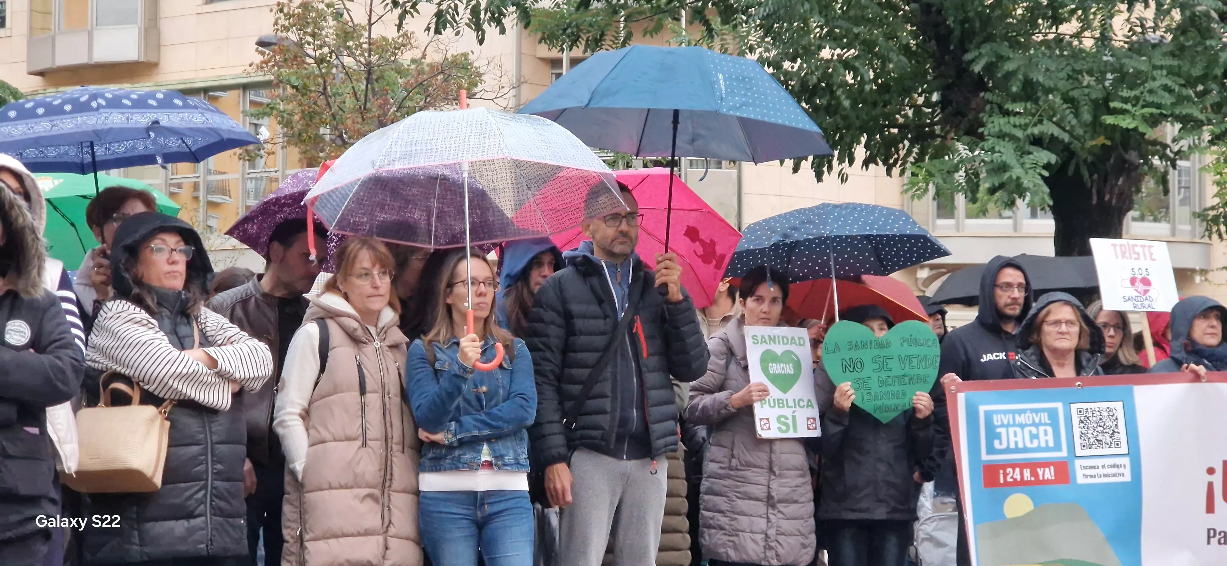  Concentración en Huesca en defensa de la sanidad pública. Foto Myriam Martínez 