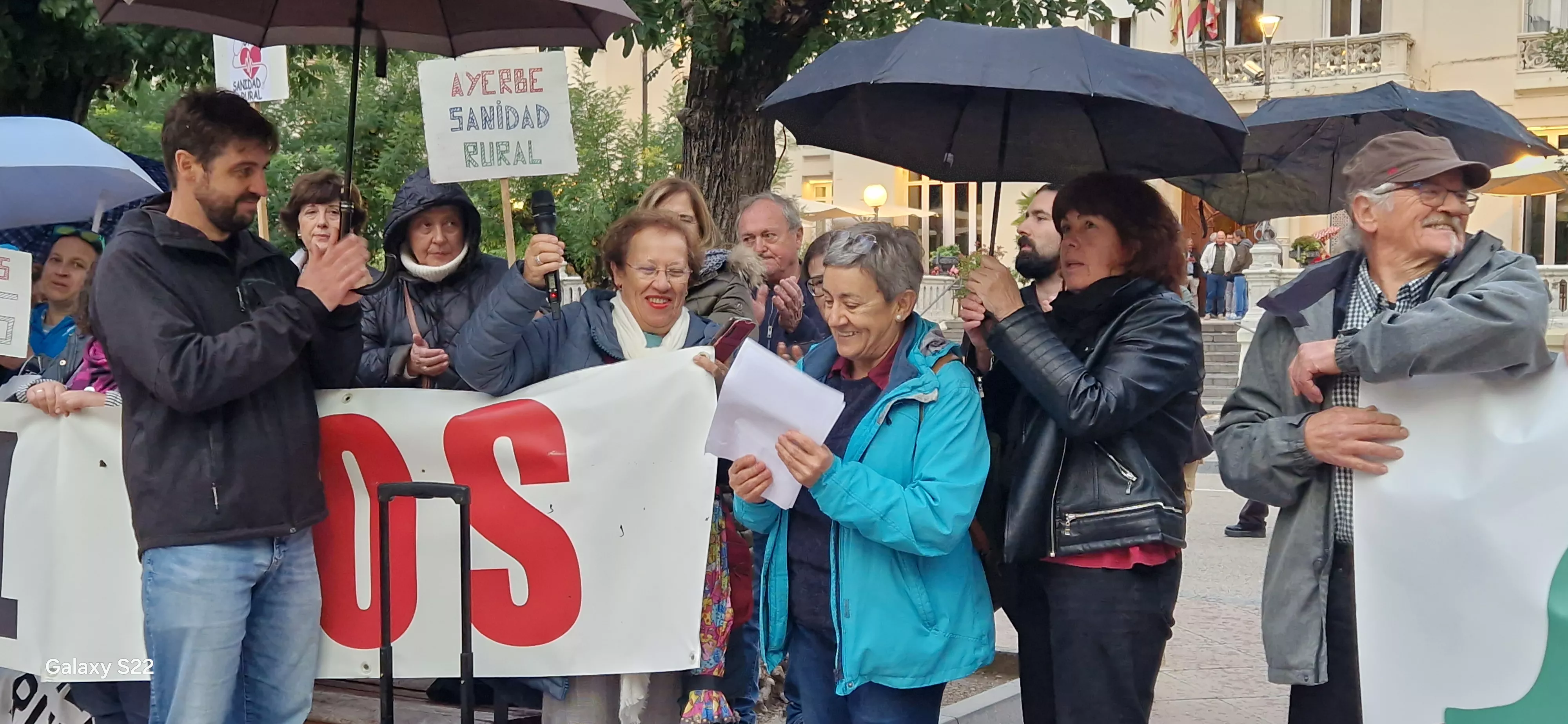  Concentración en Huesca en defensa de la sanidad pública. Foto Myriam Martínez 