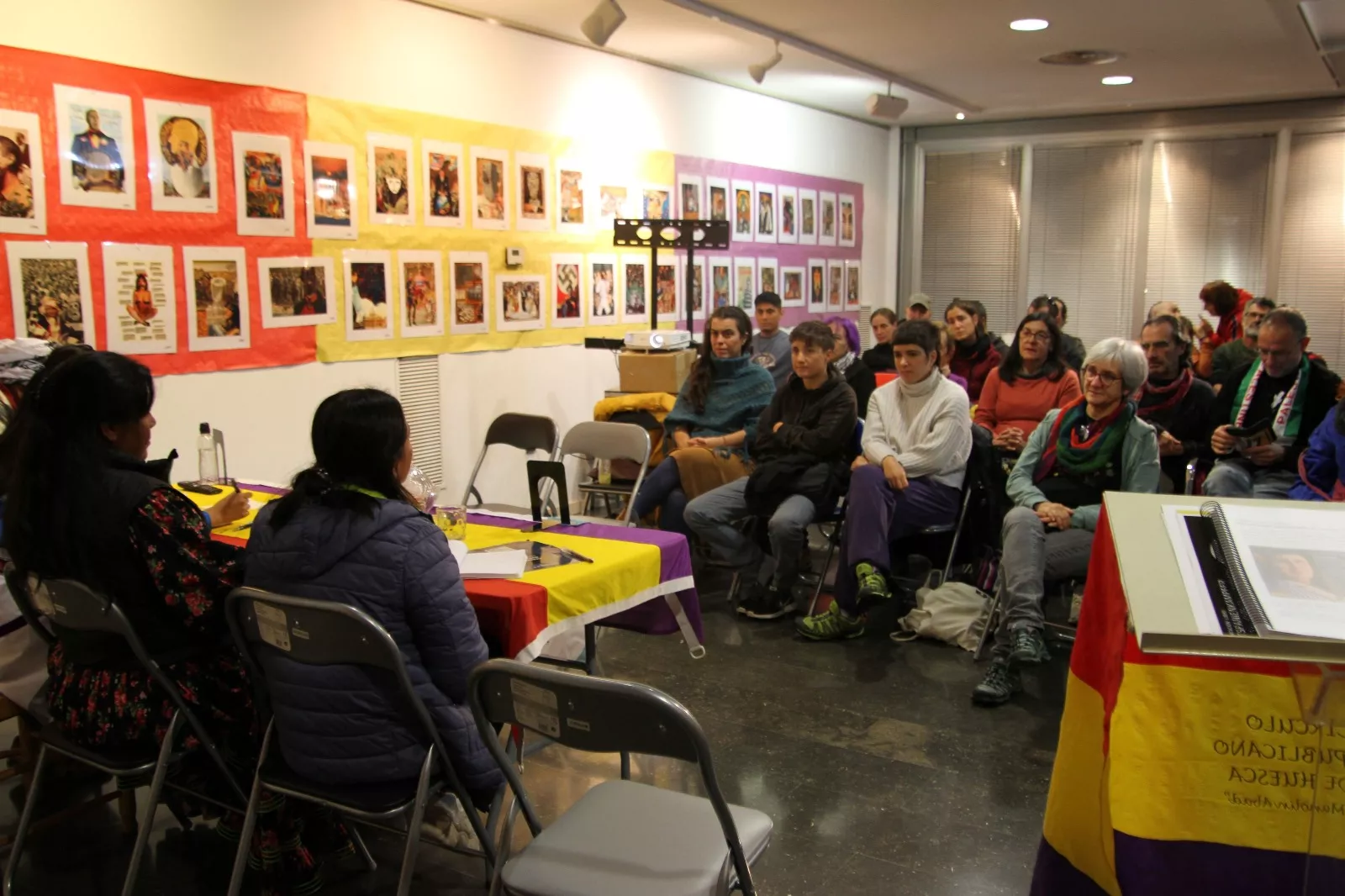 Visita a Huesca de la Fundación Fray Bartolomé de las Casas y el Congreso Nacional Indígena. Foto Carlos Neofato