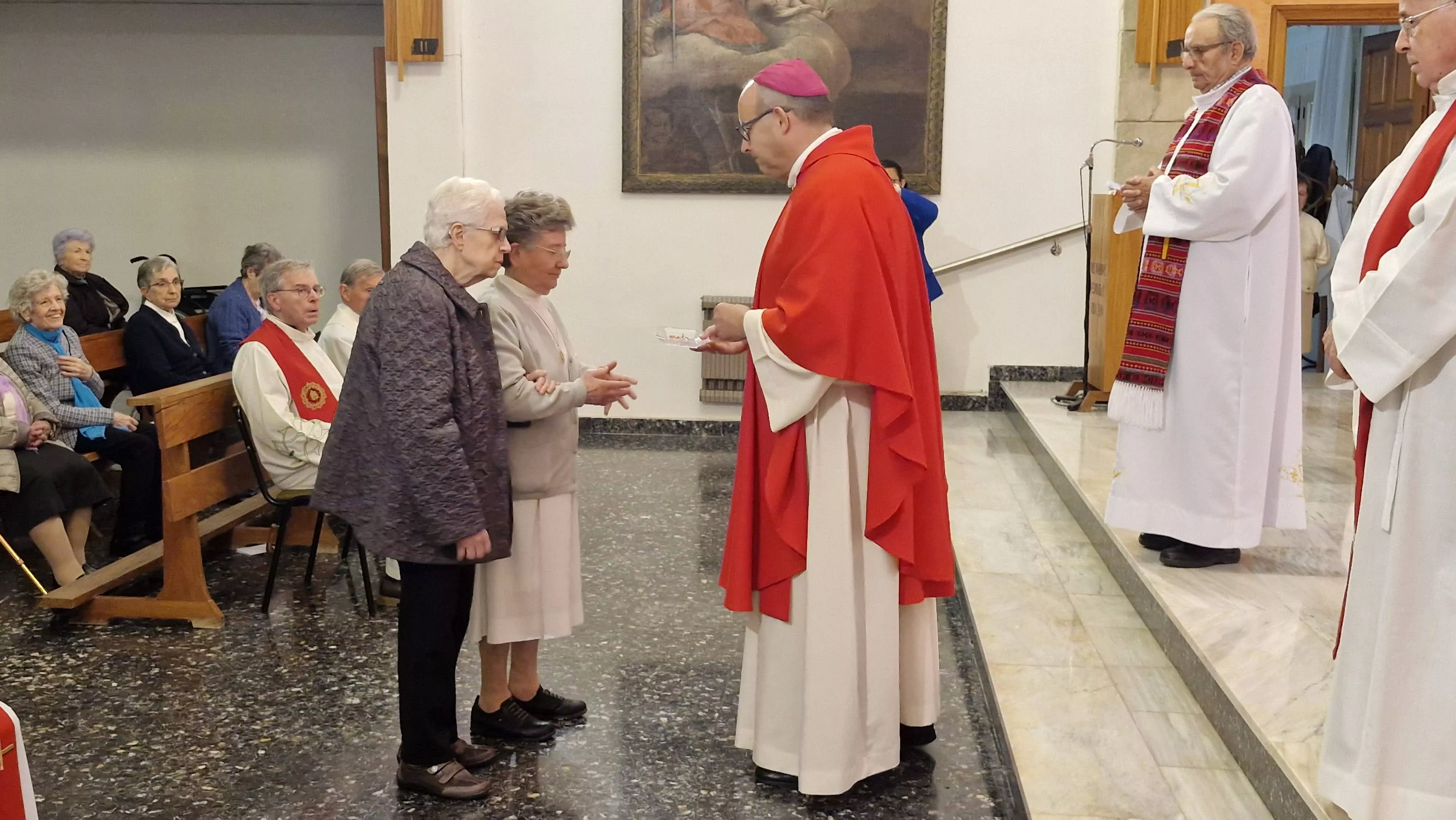 Misa por el 85 aniversario de las Misioneras de Nuestra Señora del Pilar.