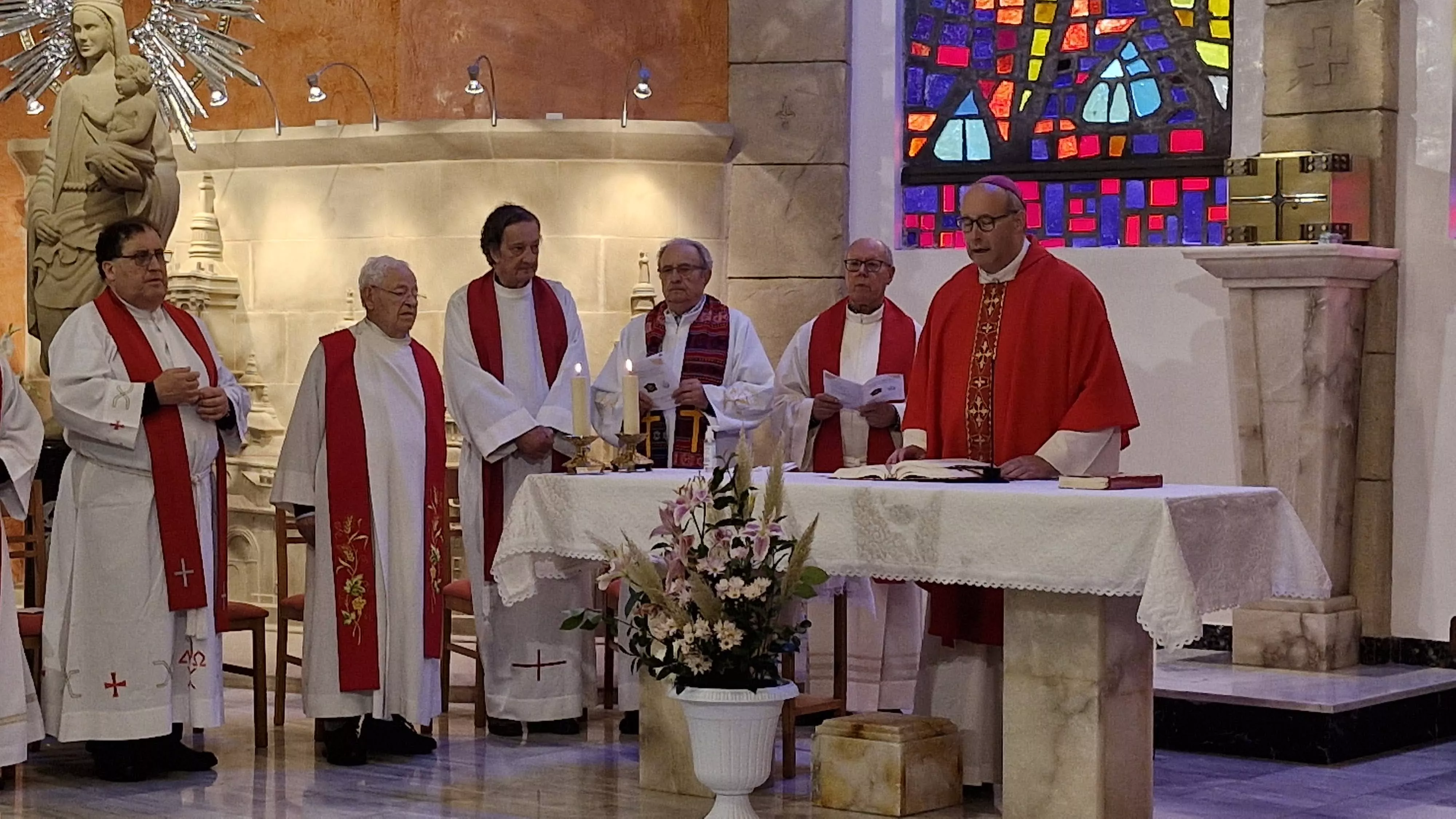 Misa por el 85 aniversario de las Misioneras de Nuestra Señora del Pilar.