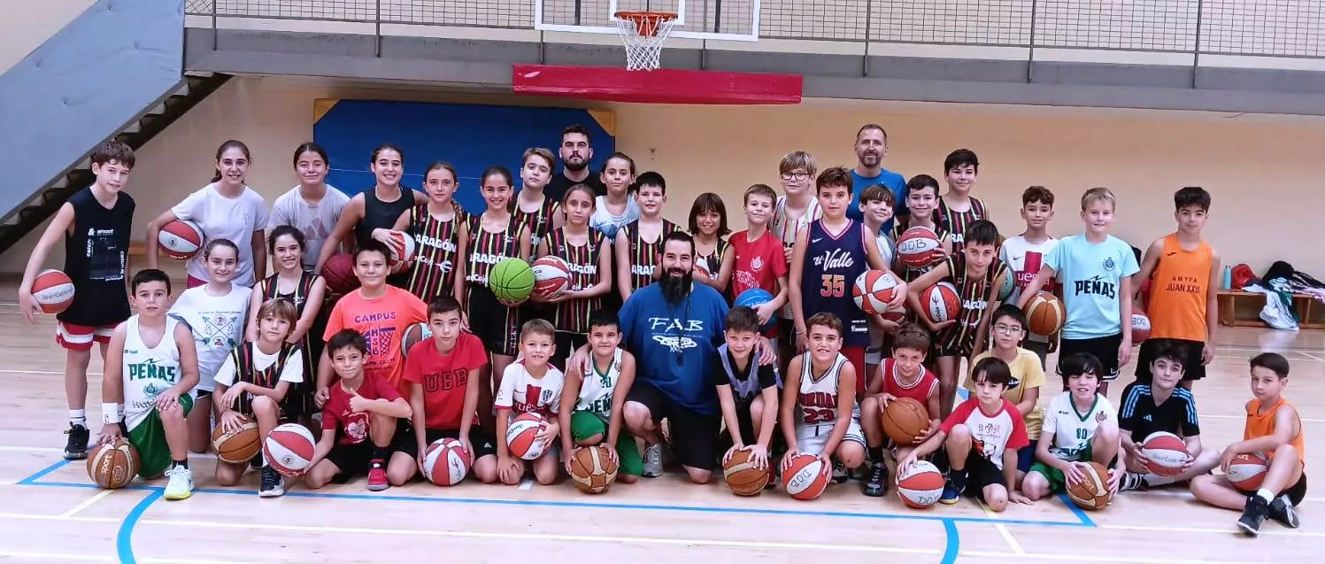 Unos 80 jóvenes participaron en el Programa Talentos Huesca Baloncesto