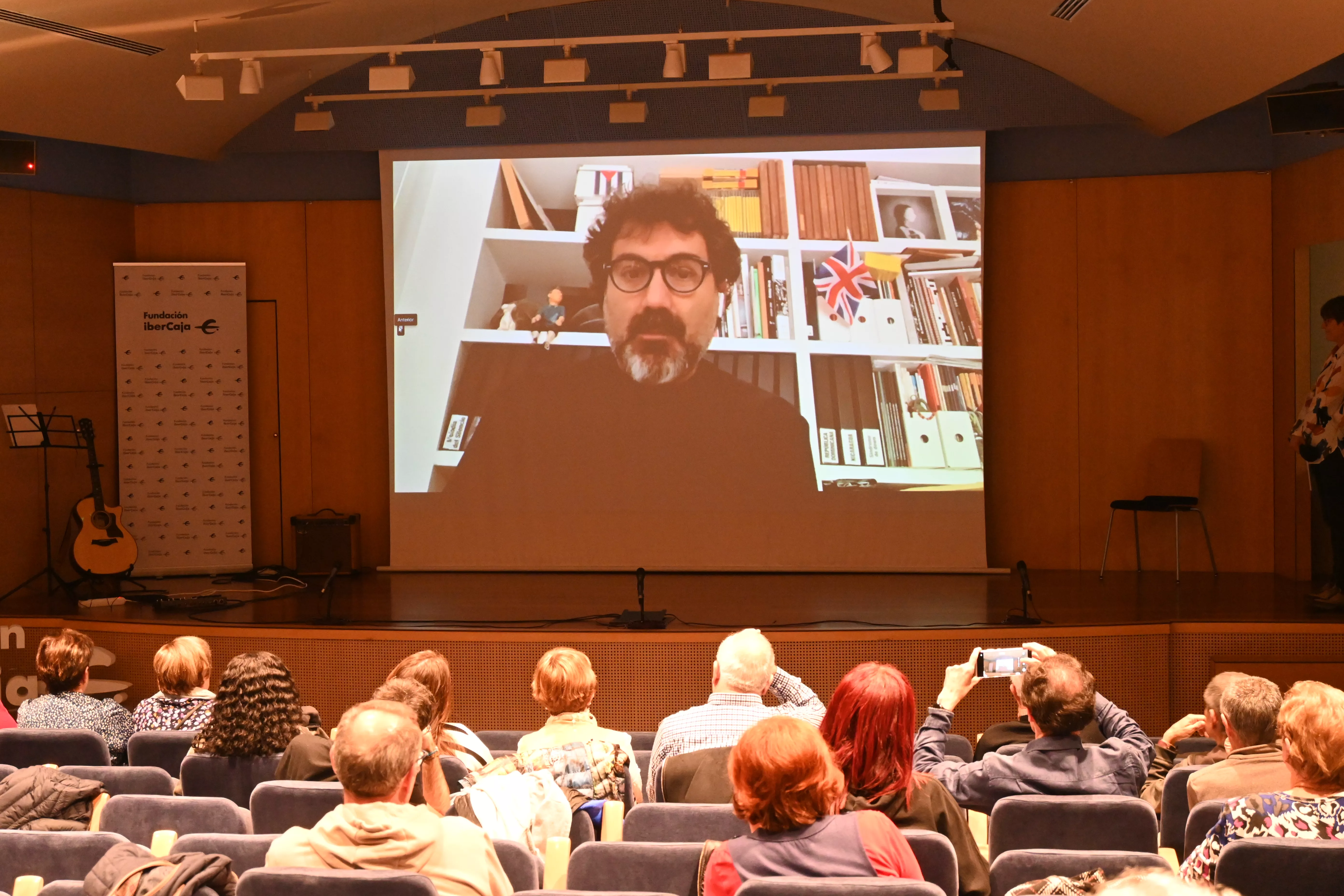 Inauguración de la Muestra Fotográfica Un Viaje a la Esperanza de Entarachen-Bosco Global. Foto Carlos Jalle