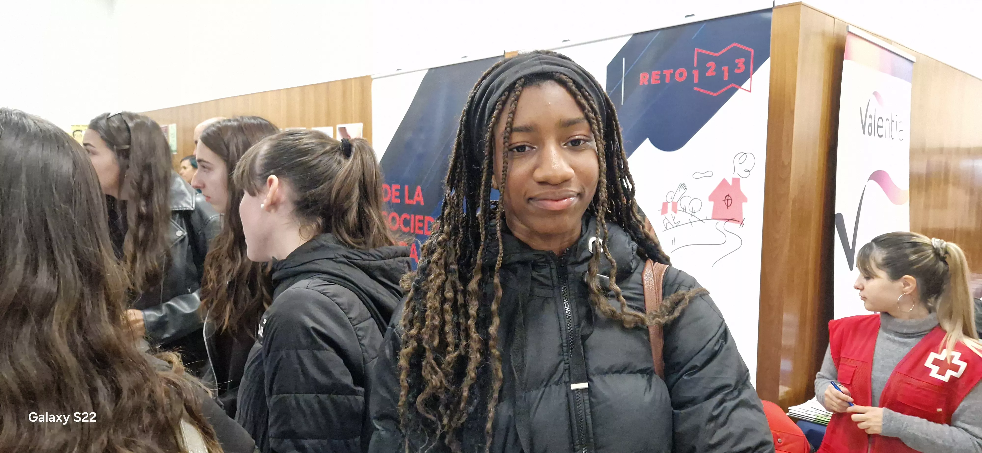 Anita se interesa por el voluntariado. Foto Myriam Martínez