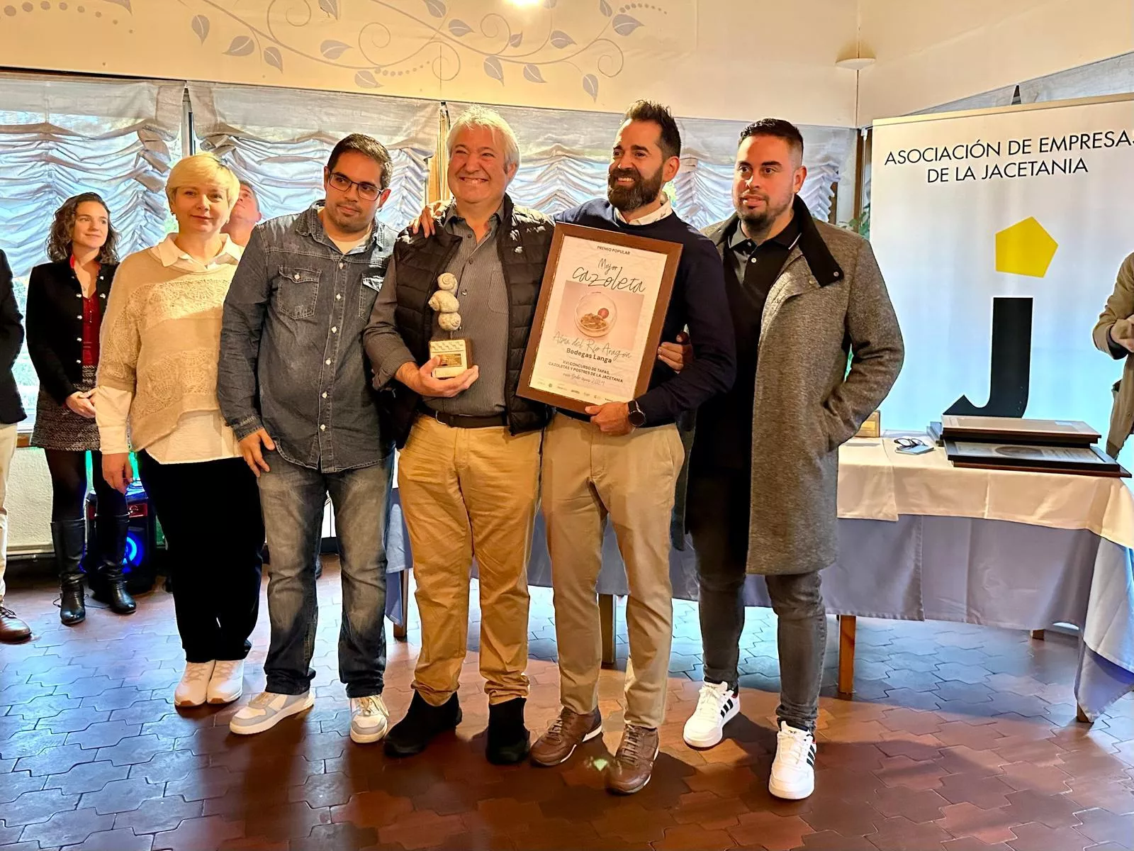 Mejor Cazoleta Popular.