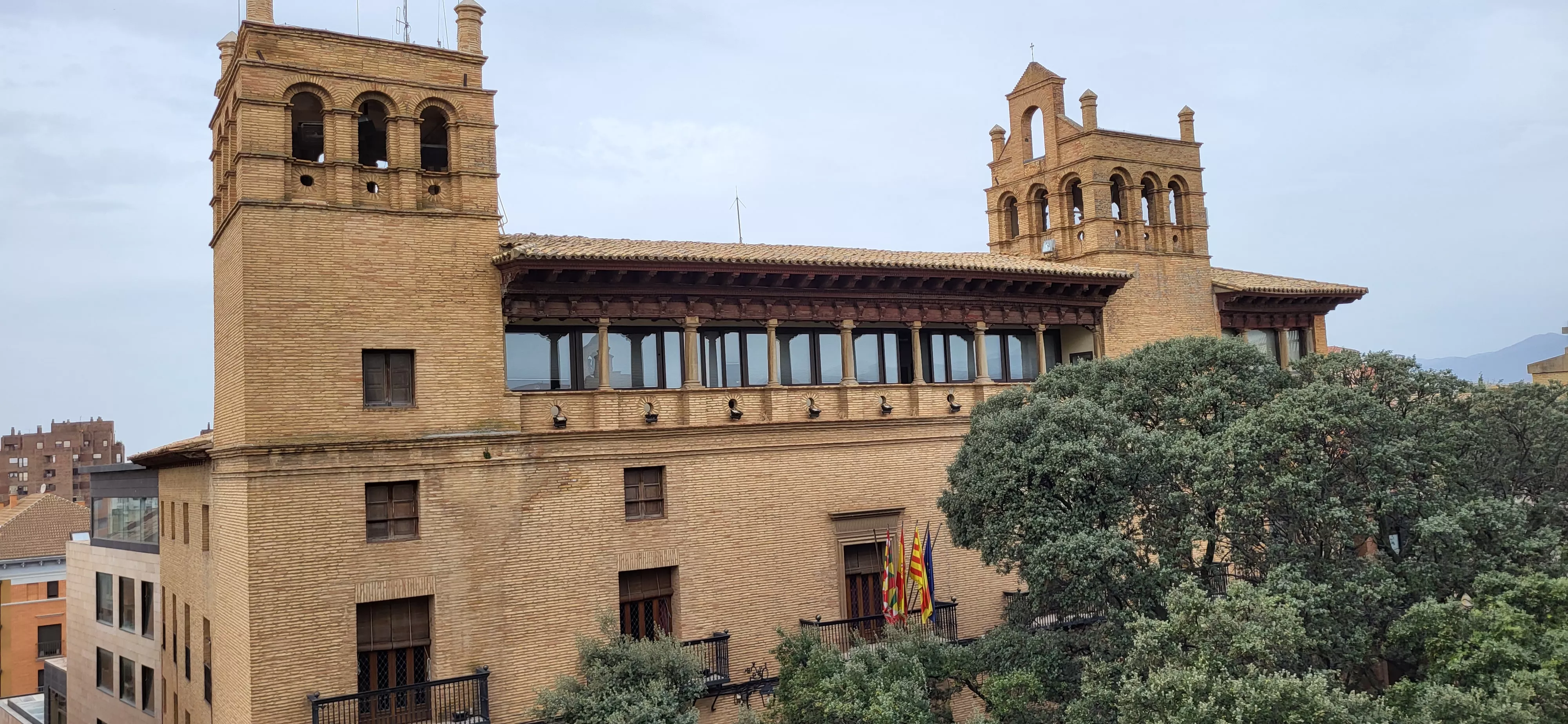 Edificio del Ayuntamiento de Huesca. 