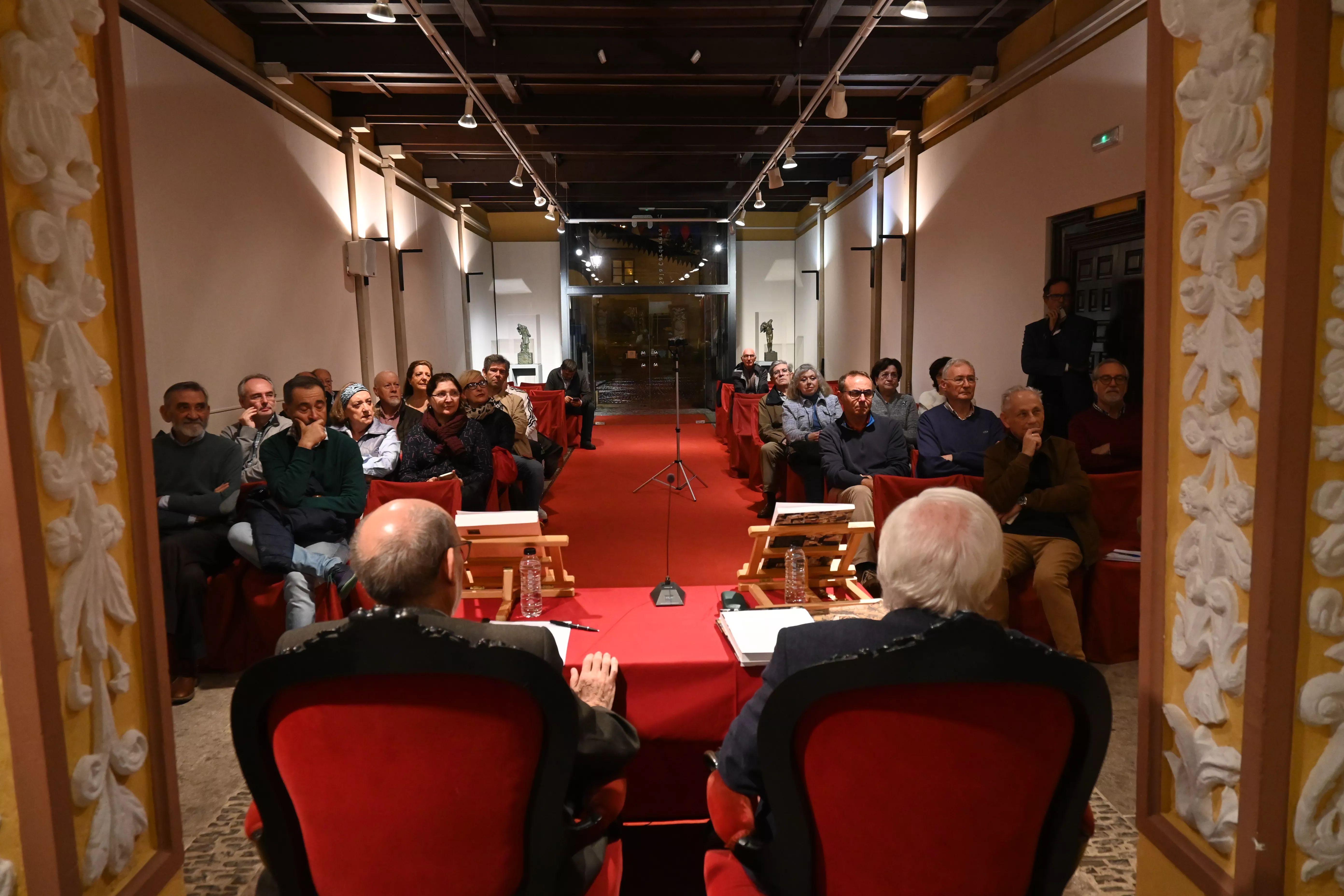 Presentación de los libros de Antonio Naval Mas y Francisco Bartol. Foto Carlos Jalle