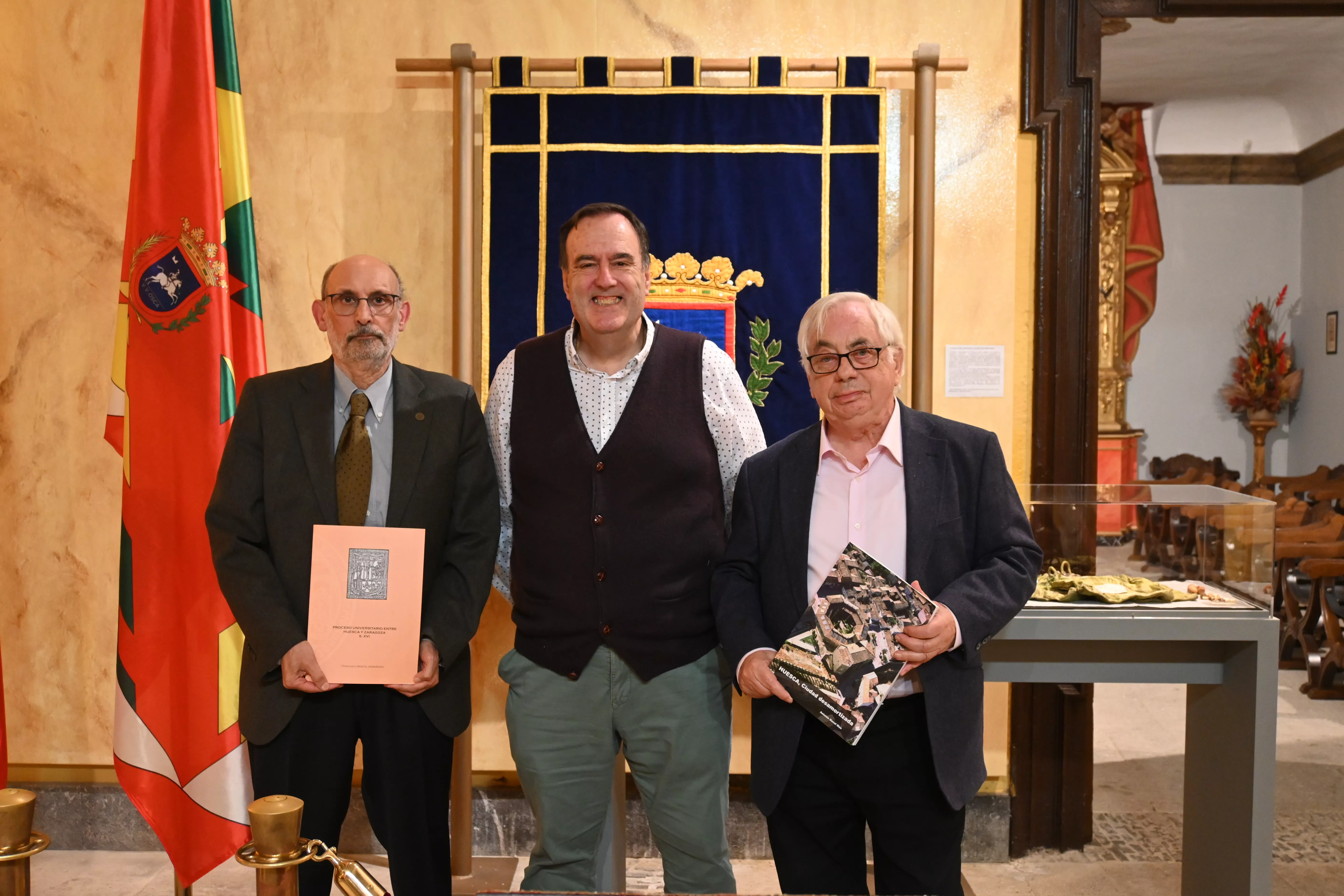 Presentación de los libros de Antonio Naval Mas y Francisco Bartol. Foto Carlos Jalle