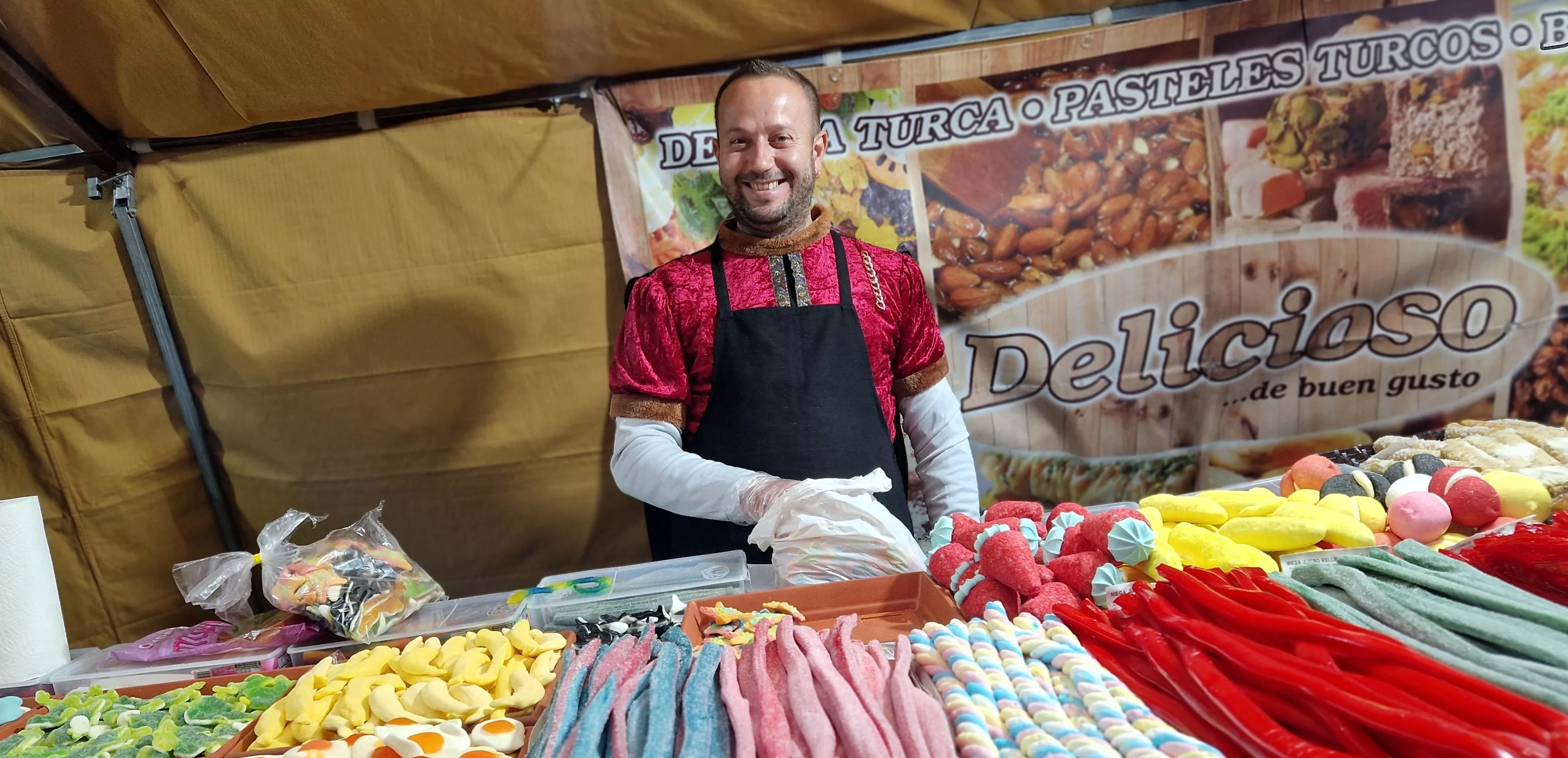 Apertura del Mercado Renacentista de Huesca. Foto Myriam Martínez 