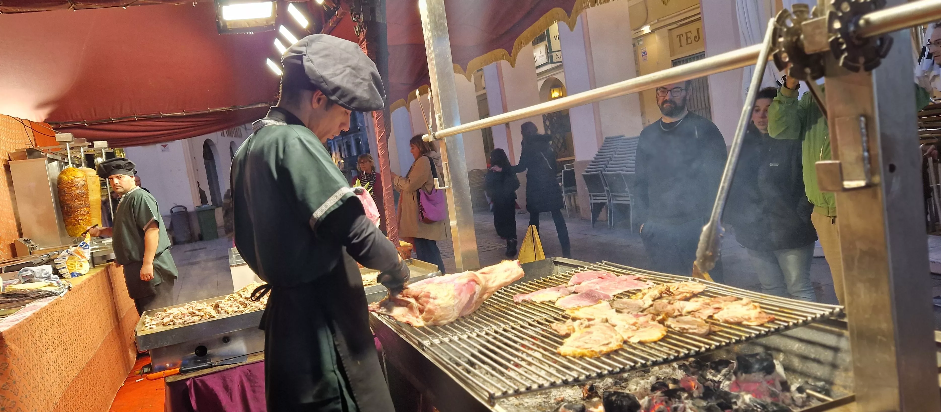 Apertura del Mercado Renacentista de Huesca. Foto Myriam Martínez 