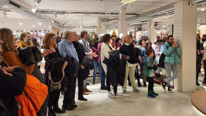 Inauguración del nuevo establecimiento, ubicado en la calle San Lorenzo Inauguración del nuevo establecimiento, ubicado en la calle San Lorenzo