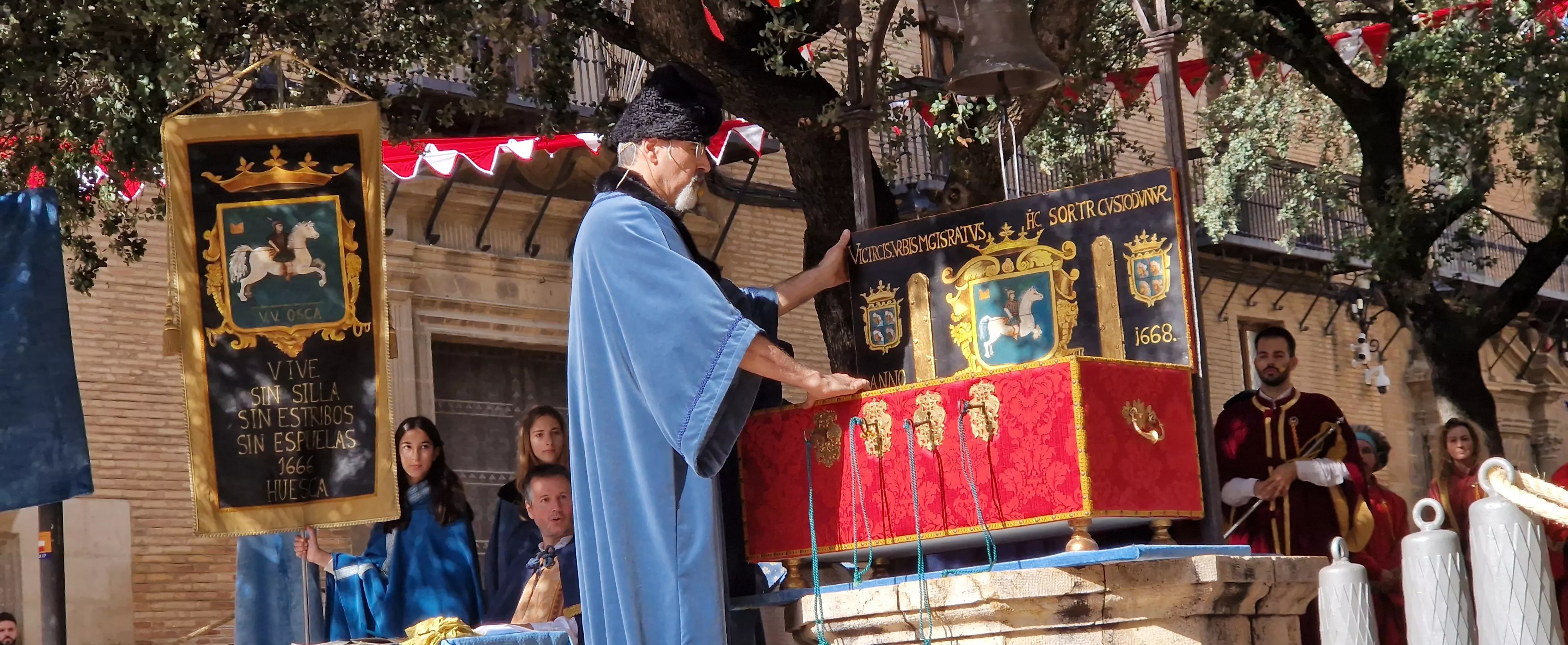  Ceremonia de insaculación o extracción de oficios de Huesca 2024. Foto Myriam Martínez 