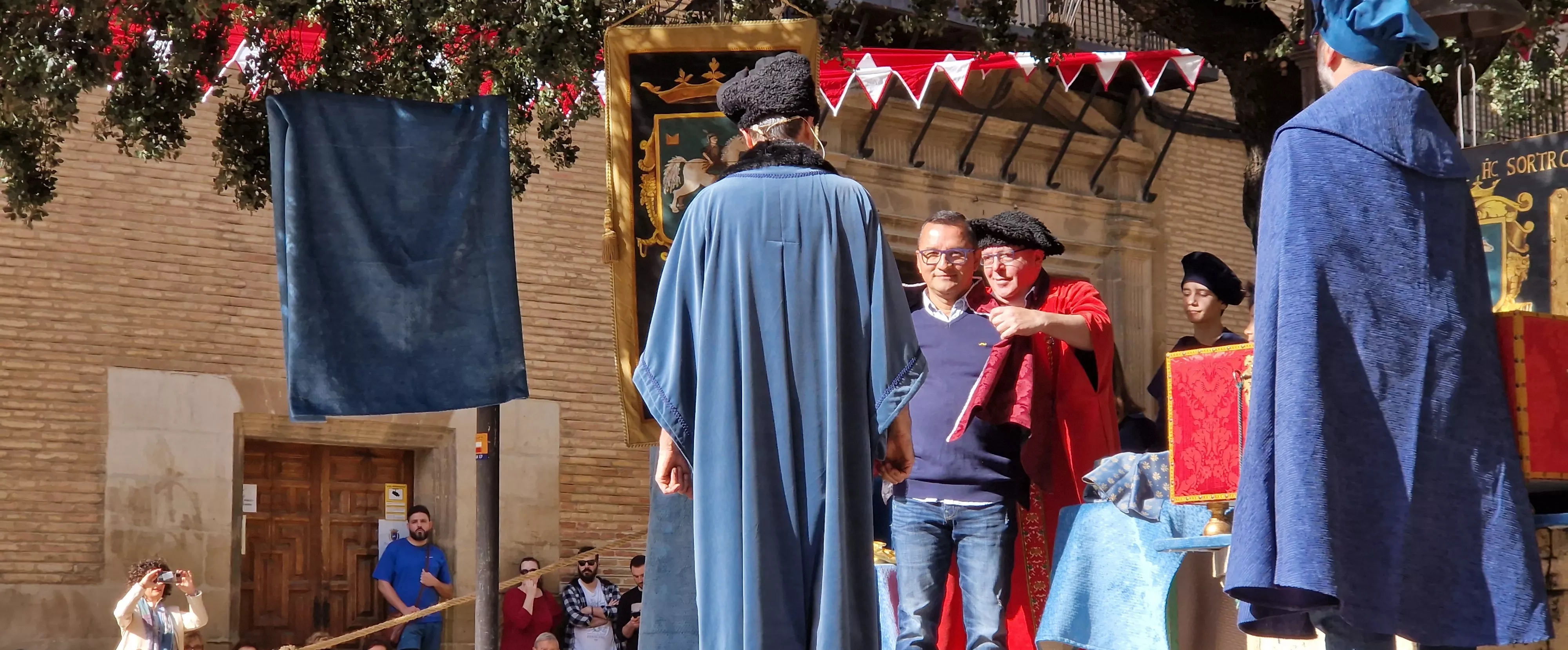  Ceremonia de insaculación o extracción de oficios de Huesca 2024. Foto Myriam Martínez 