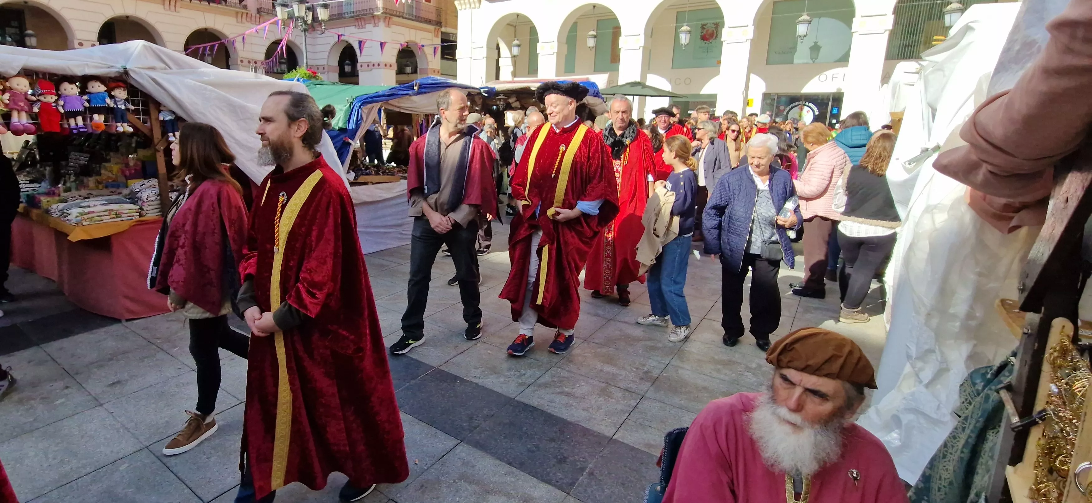  Ceremonia de insaculación o extracción de oficios de Huesca 2024. Foto Myriam Martínez 